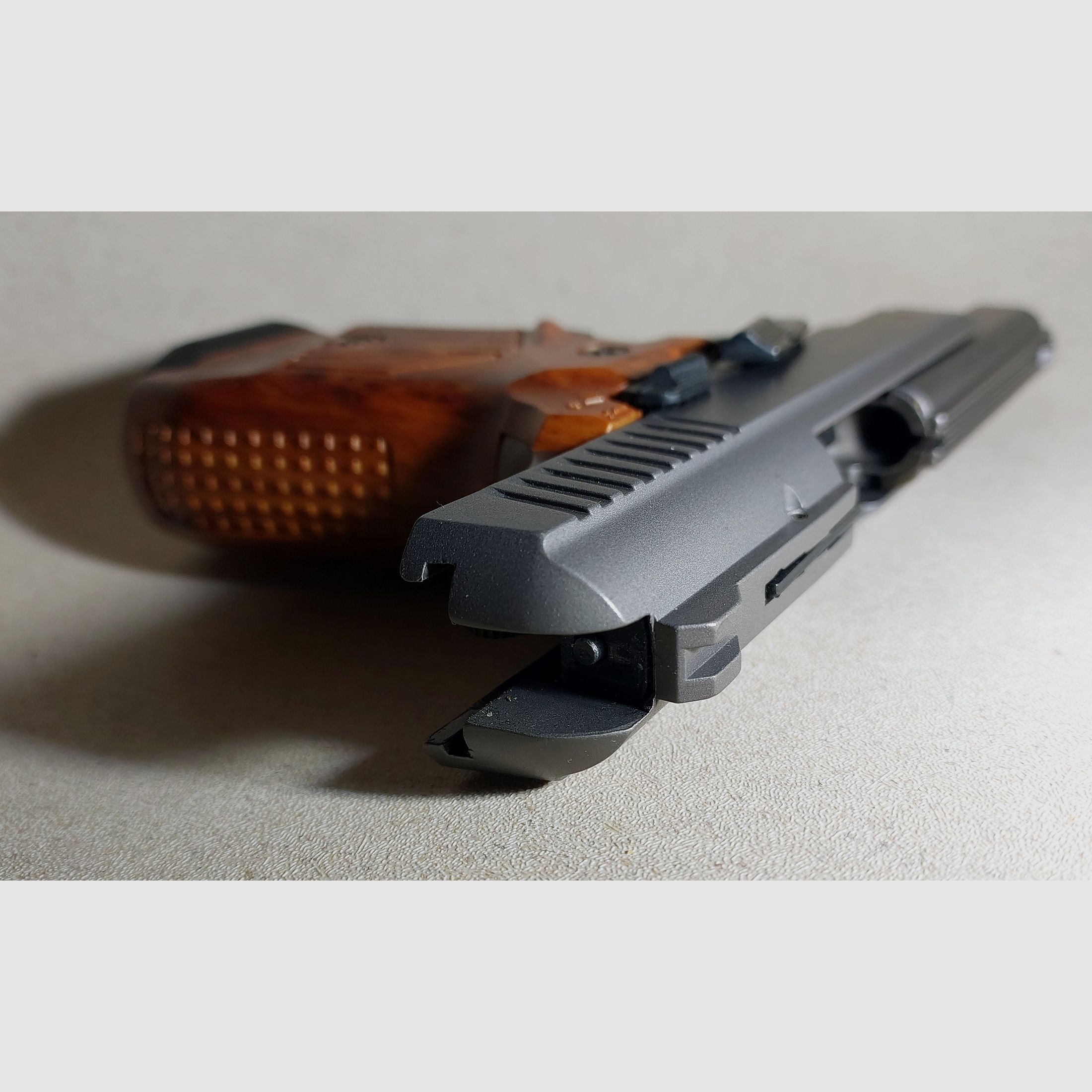 Zoraki 914 Schreckschuss Pistole 9mm P.A.K. titan Holzoptik (1014) neuwertig!