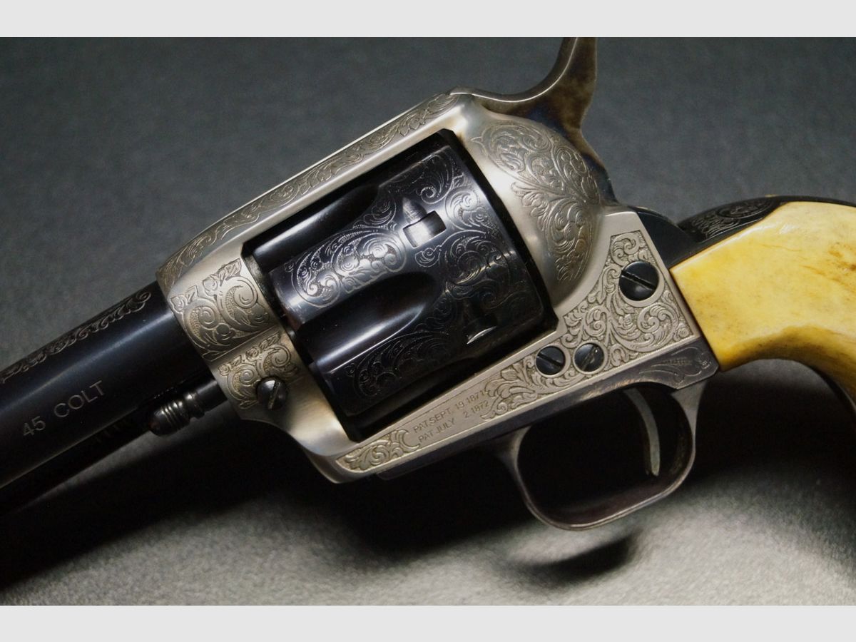 Poignée de cerf gravée Uberti, image 6 sur 7