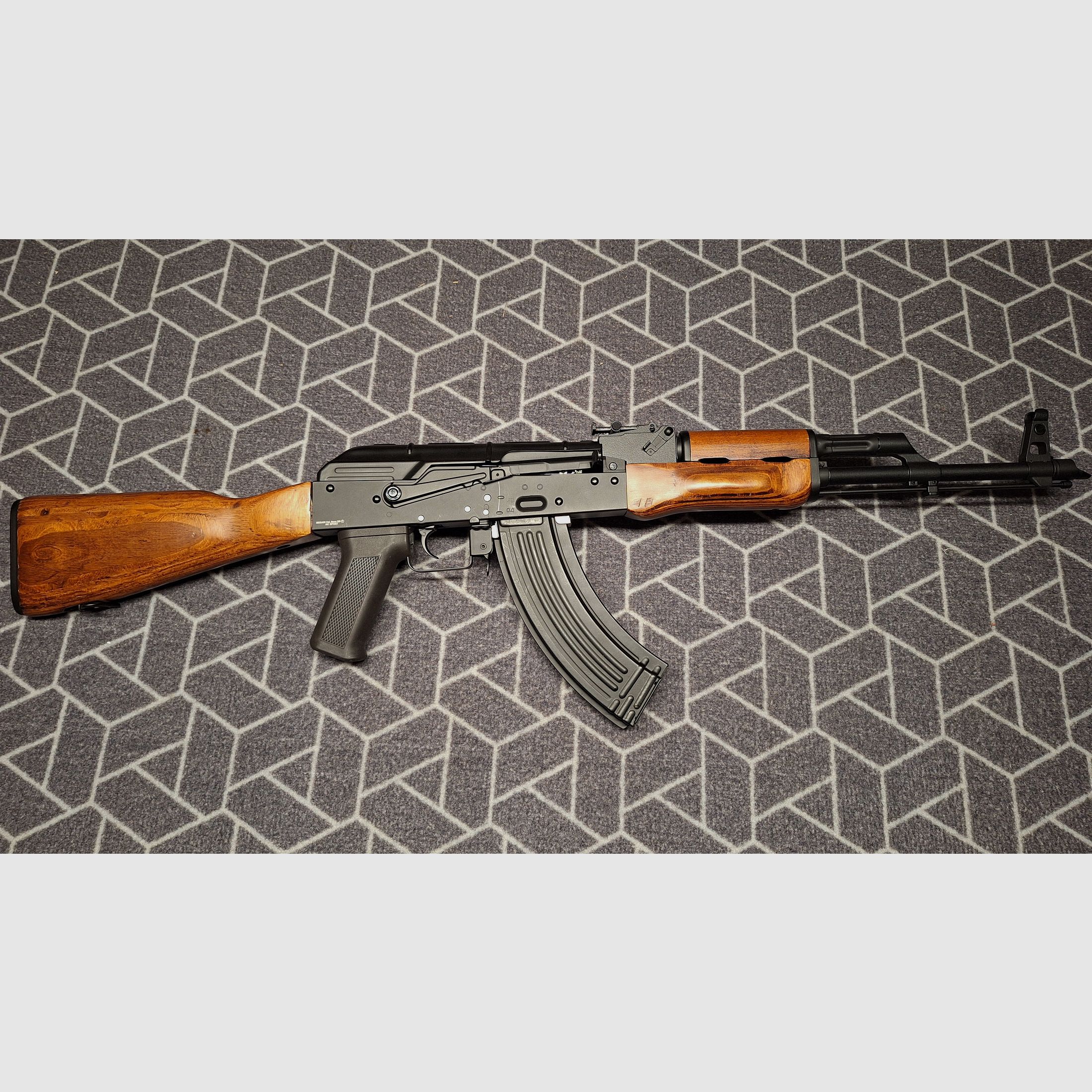 AK47 BEGADI SPORT AEG Full metal/real wood-NEW!