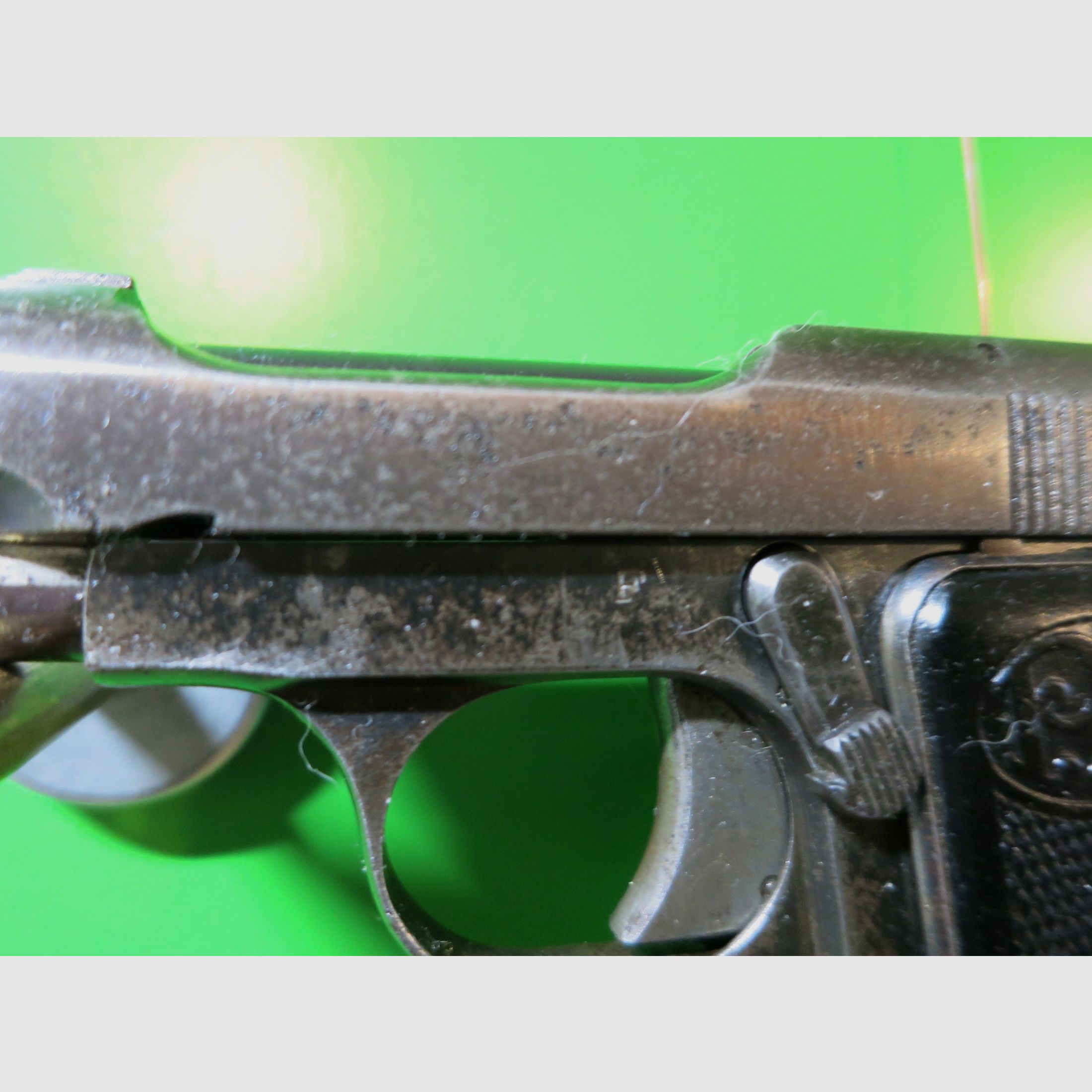 Pistola de bolsillo Beretta Mod. 1920 (418) Versión III; 6,35 mm Browning; J. Bond 007!        #38-