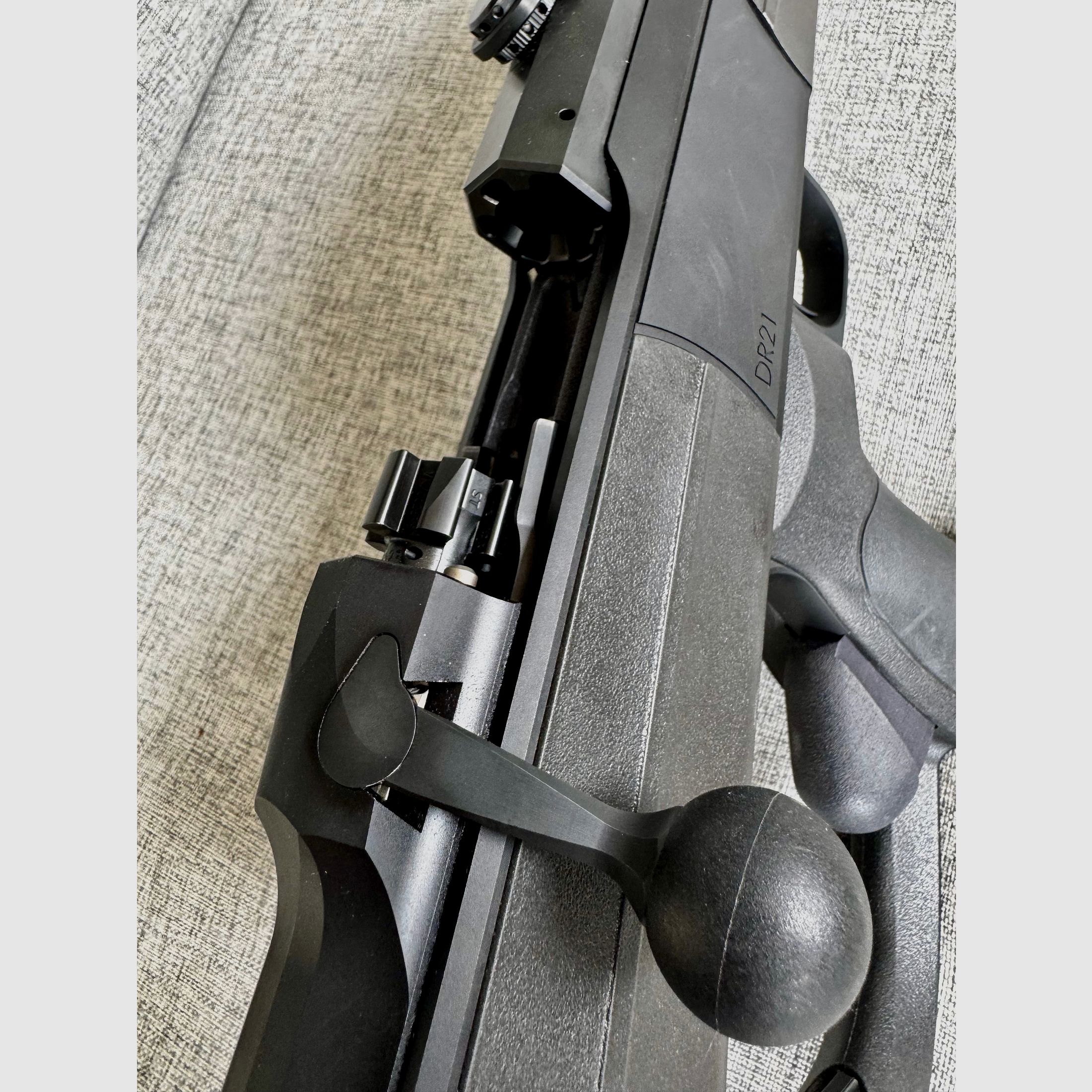 Dentler DR21 Premium .308 Win – jak nowy, bardzo małe obciążenie strzałowe, z szyną Dentler vario