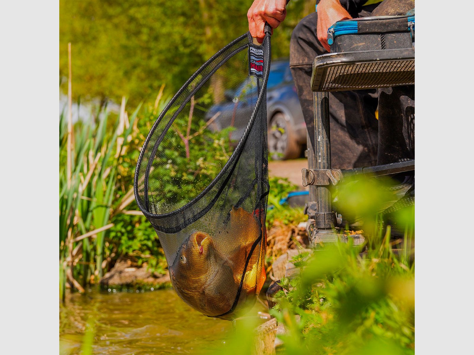 LANDING NET – PRESTON – CARBON AIR MESH 18", image 4 of 4