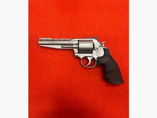 Smith&Wesson 686 Plus 5″ Performance Center Caliber .357 Mag.
