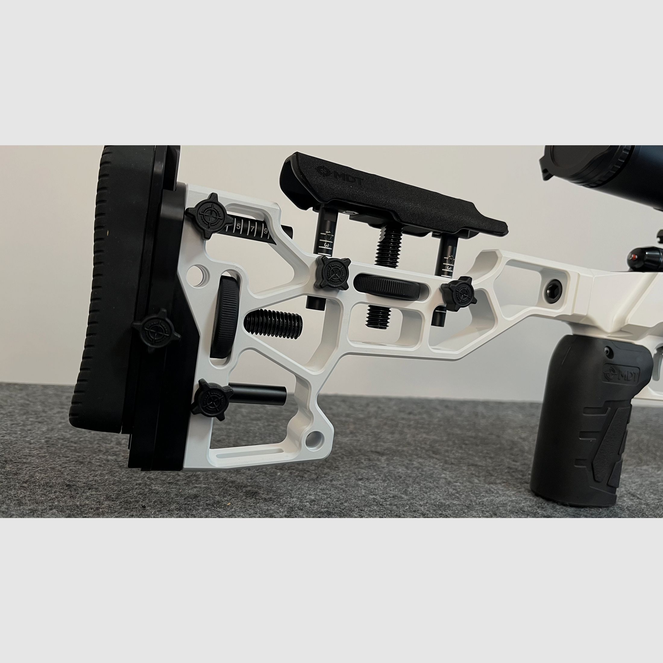 Anschütz 1710 APR White Last Edition