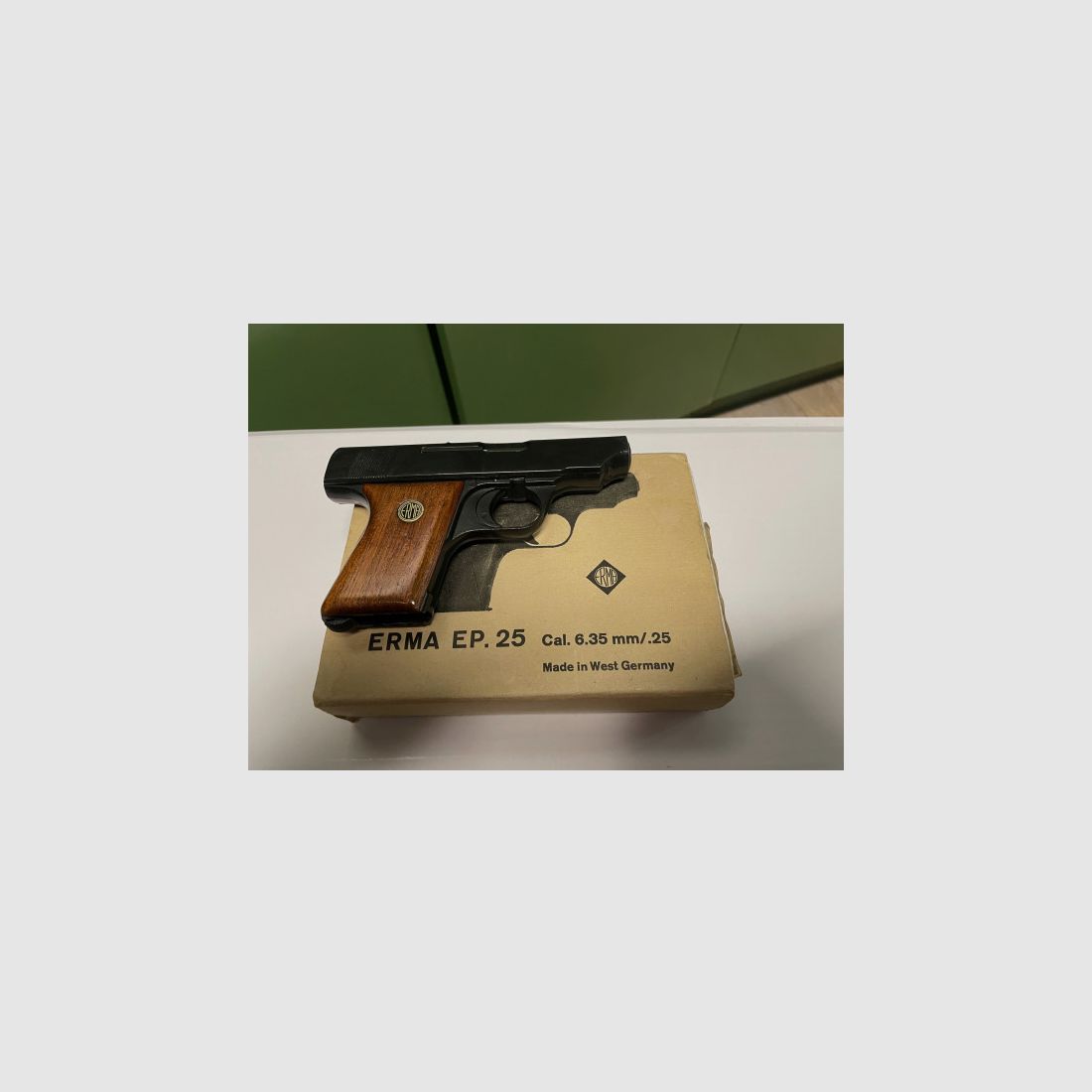 SAMMLUNGSAUFLÖSUNG -ERMA EP 25 - BJ 68 - 6,35MM / .25 AUTO - MIT OVP