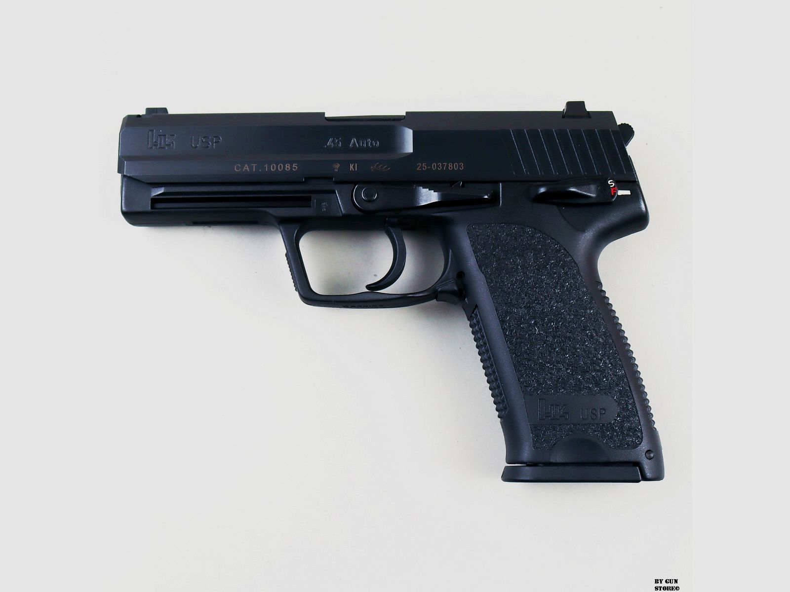 Pistola Heckler & Koch mod. USP cal. 45 ACP nº de serie 25-037803, imagen 1 de 11