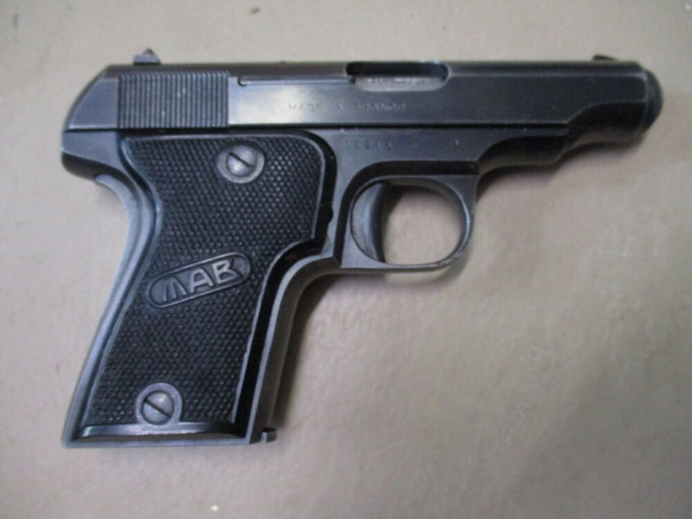 Pistola 7,65 mm MAB Mod. C C, imagen 1 de 2
