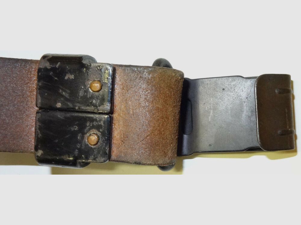 SIG leather strap/carrier strap complete for Swiss service rifle Stgw.57, SIG PE57, SAR M57 SWISS MATCH