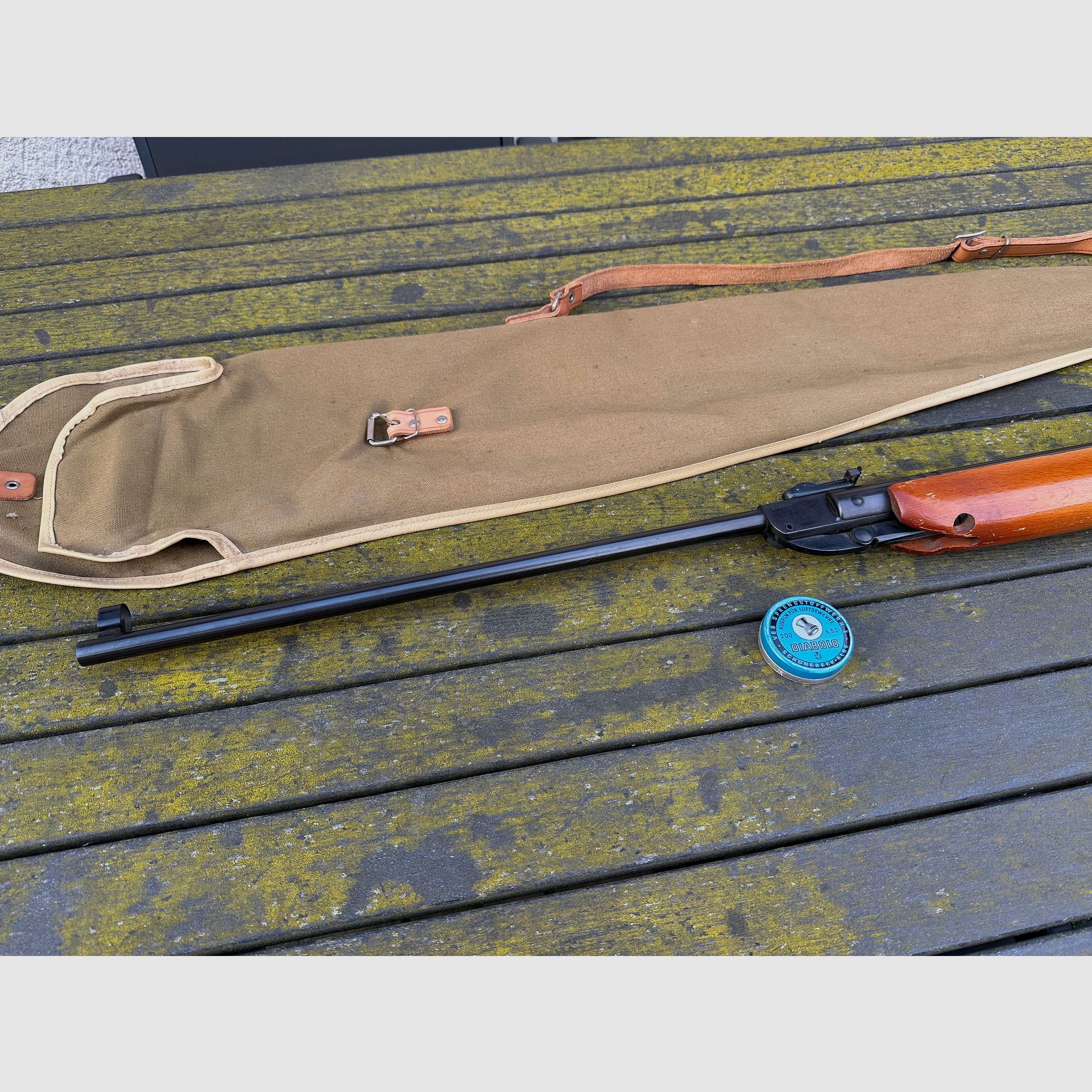 Fucile ad aria compressa DDR Haenel modello 303 con borsa