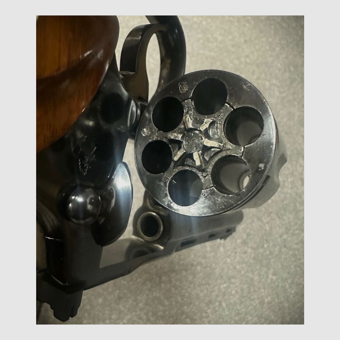 Colt Python, Bild 4 von 5