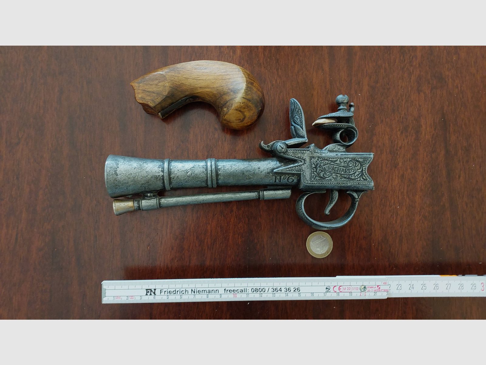 Replica Steinschlosspistole „Blunderbluss Tromblon“ – Piraten Deko – defekt