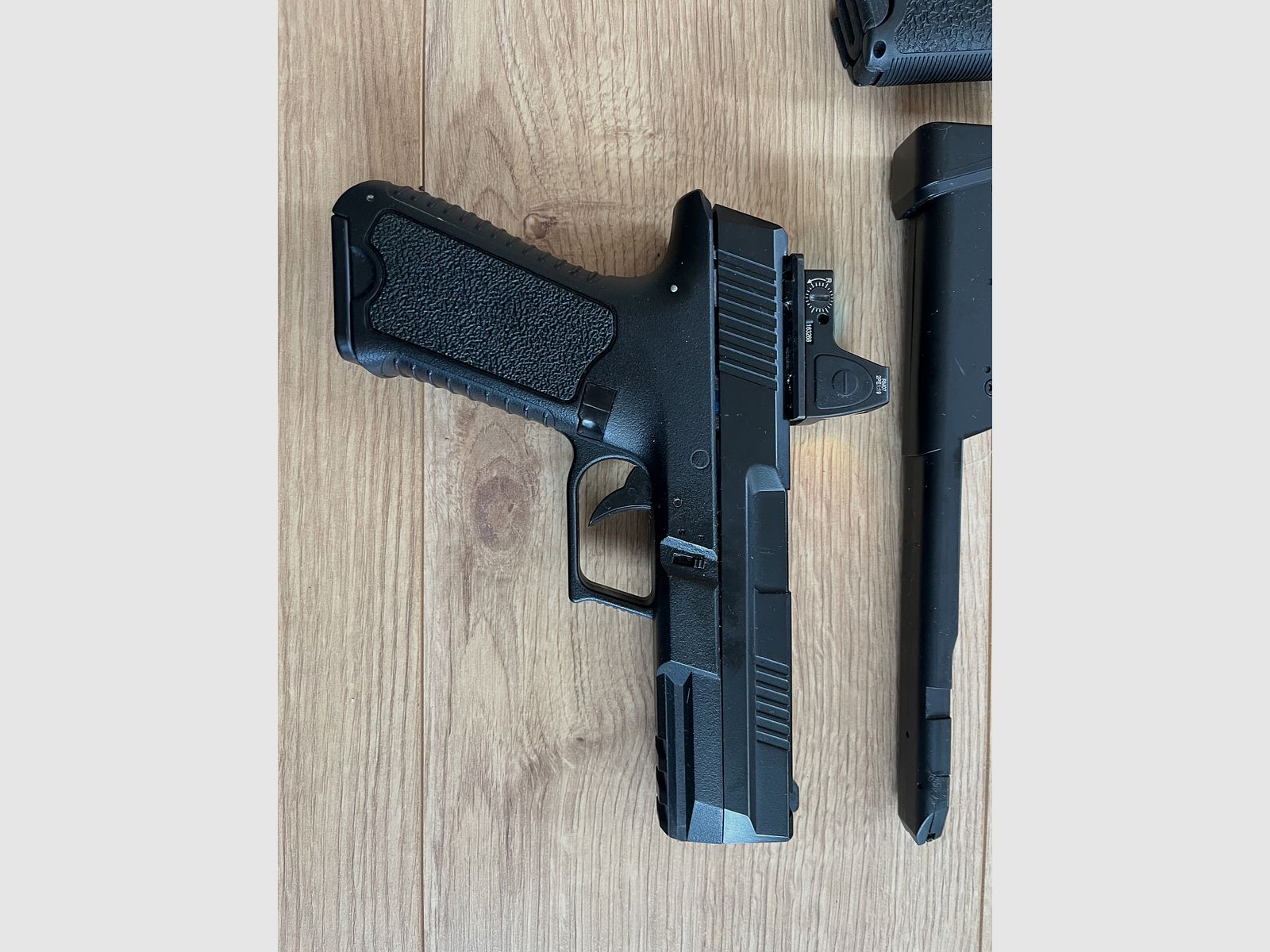 Cyma CM.127 in black with MOSFET 3rd Gen