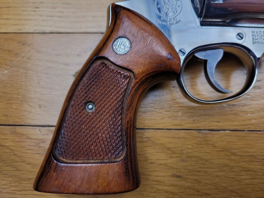 Top Smith & Wesson – selten 29-2 – 44 Mag – 4 Zoll – hochglanzpoliert – Neuzustand!, Bild 9 von 17