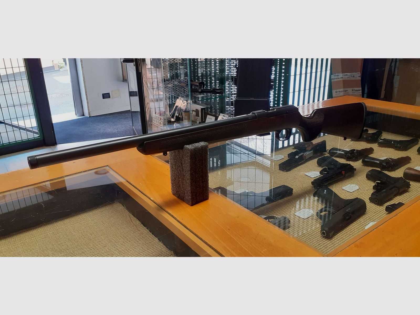 Bolt-action rifle CZ mod. 457 VARMINT cal. 22L.R., image 4 of 4