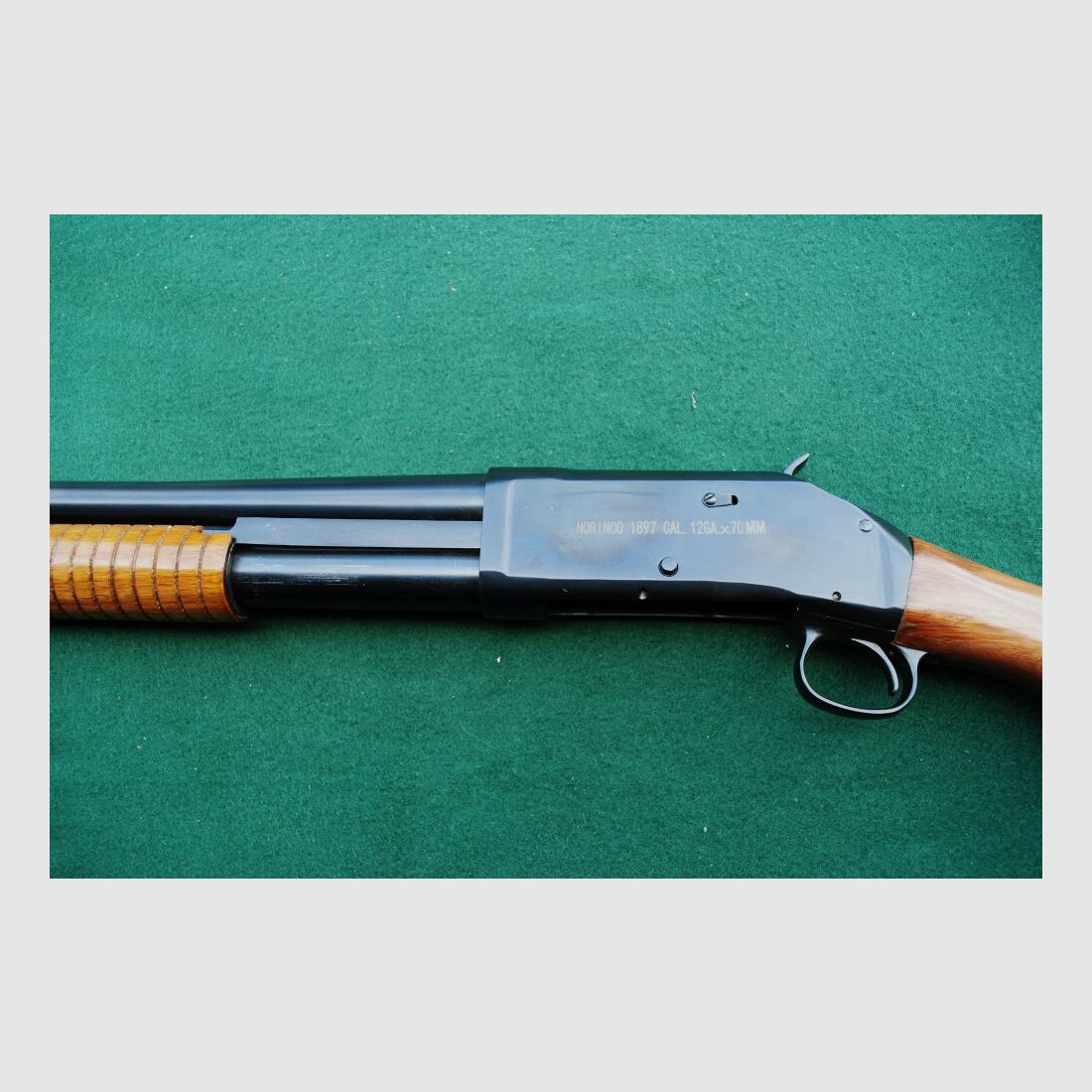 Winchester 97 von Norinco mit Butt Stock Cover von Kirkpatrick
