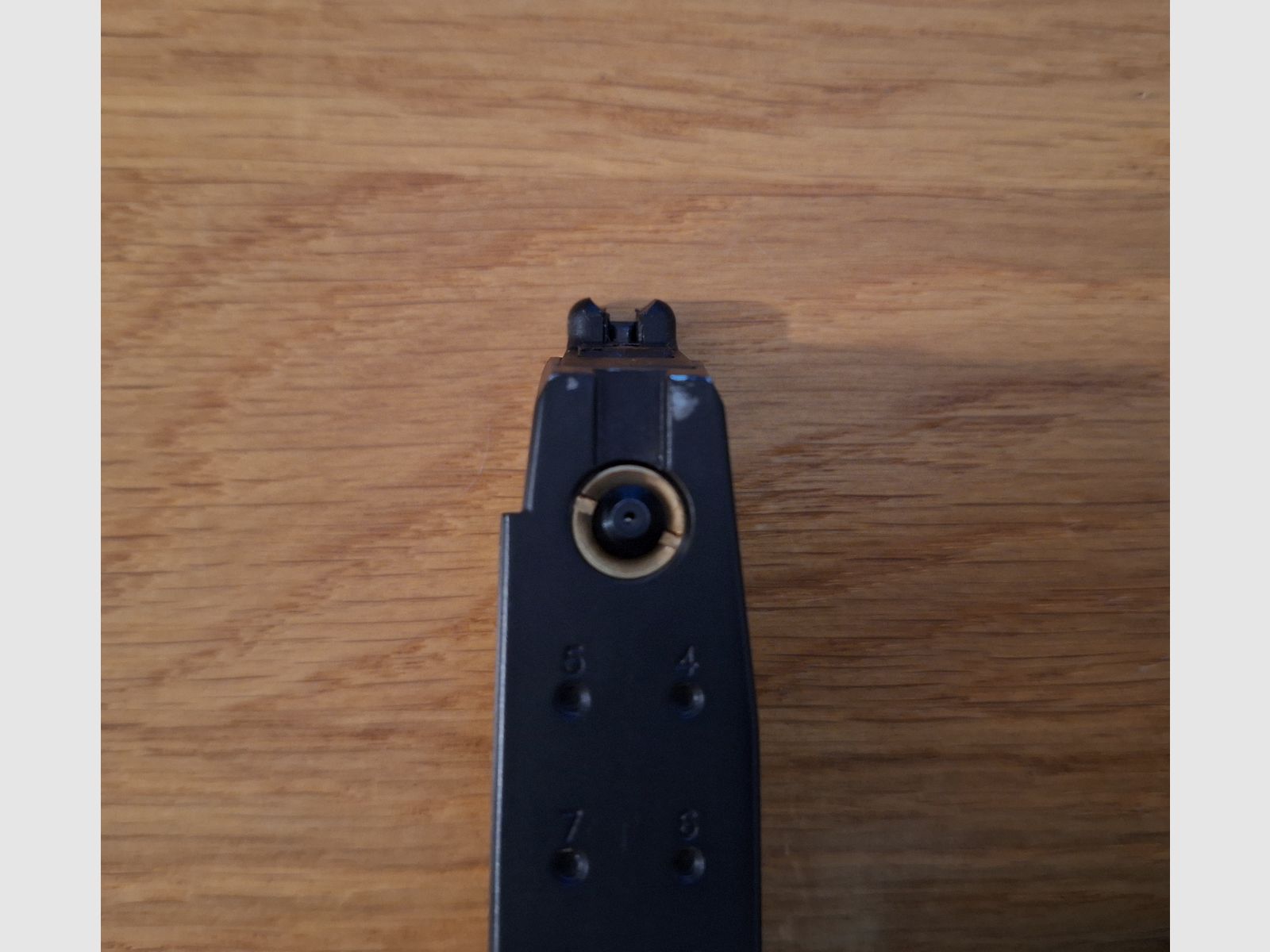 Glock 17 Gen4 Co2 guter Zustand 4,5 mm Stahl-BB mit Blowback