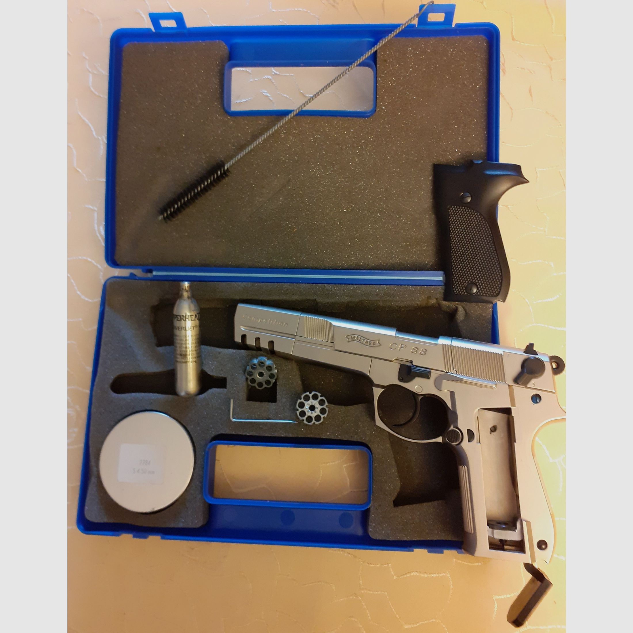 Pistolet CO2 Walther CP88 Competition, niklowany