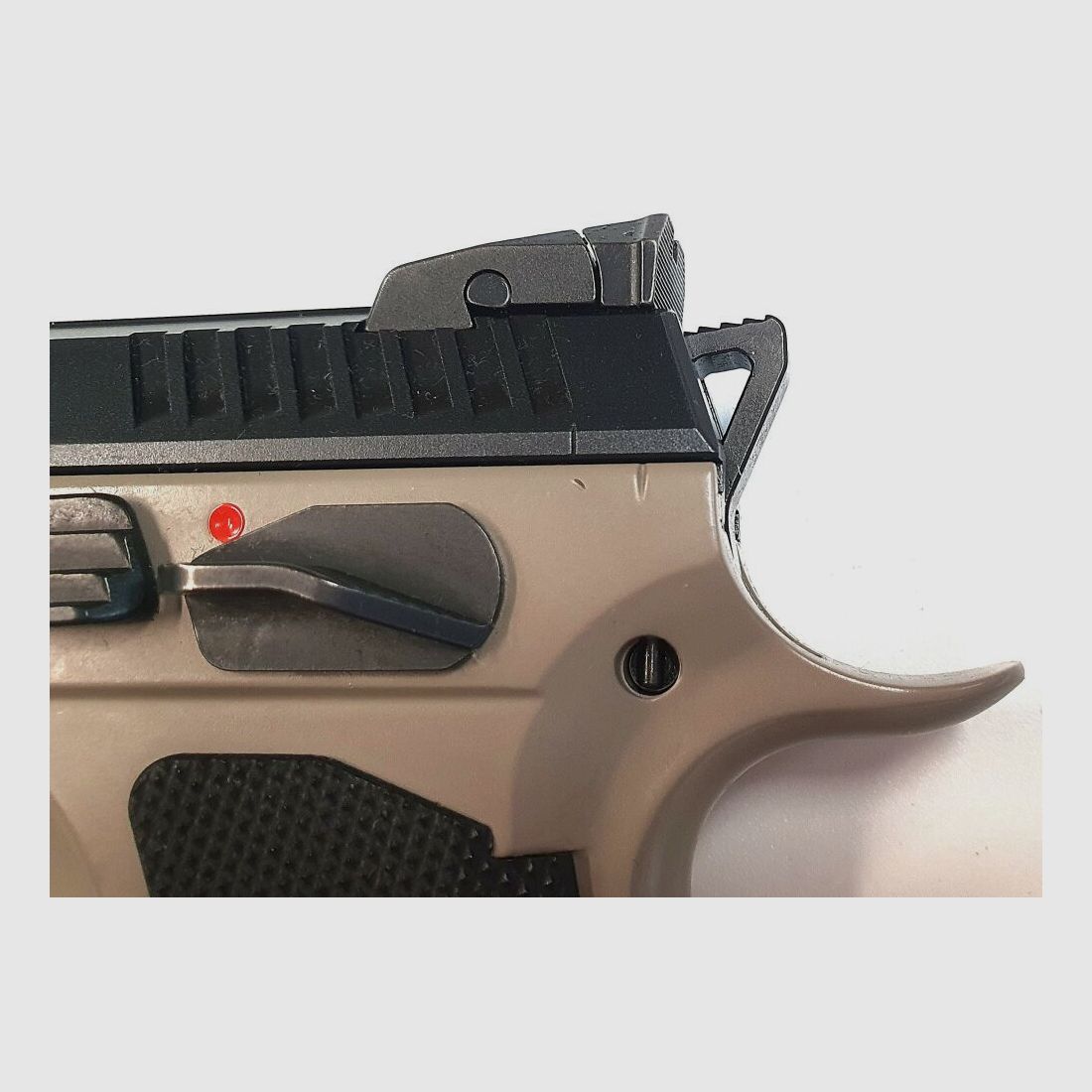 CZ Shadow 2 Urban Grey, zdjęcie 7 z 10