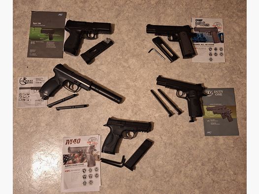 5x Airsoft-Pistolen NBB mit Koffer