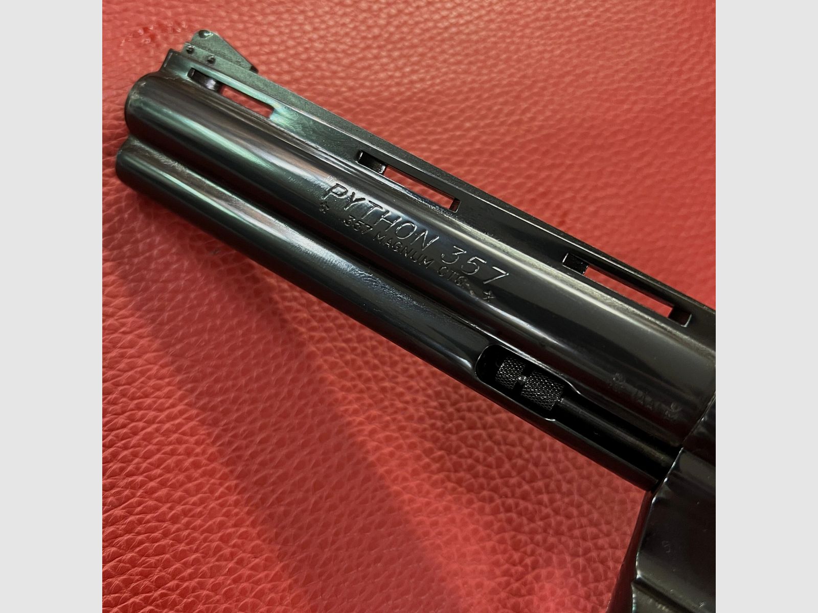 Colt Python 357 Distinguished, Bild 3 von 4