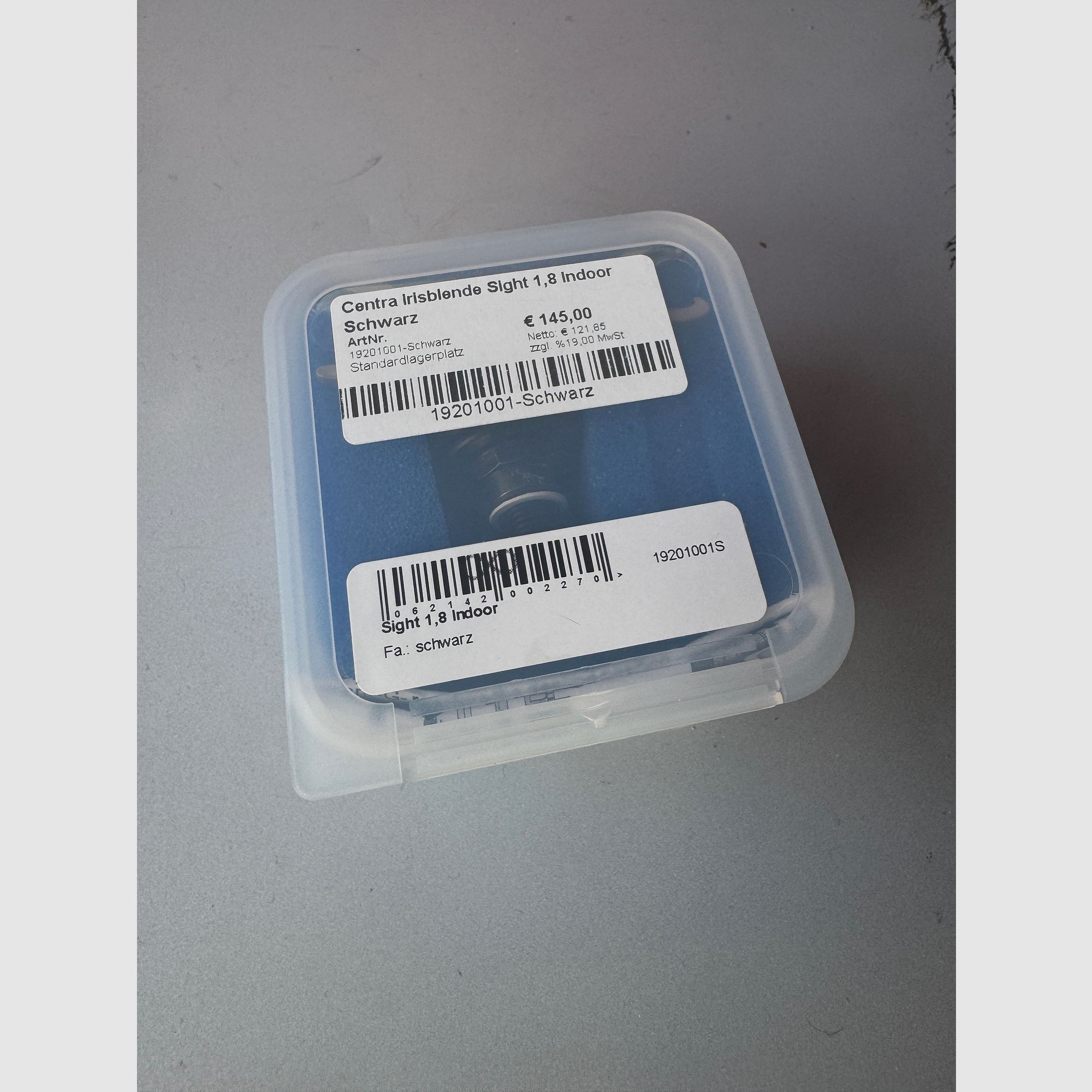 Central iris diaphragm view 1.8 inside black