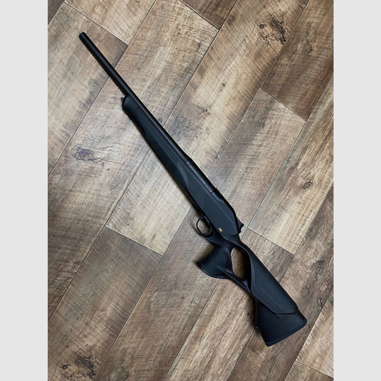 Blaser R8 Ultimate Damenwaffe kurzer Schaft Sonderfarbe SCHWARZ .308Win