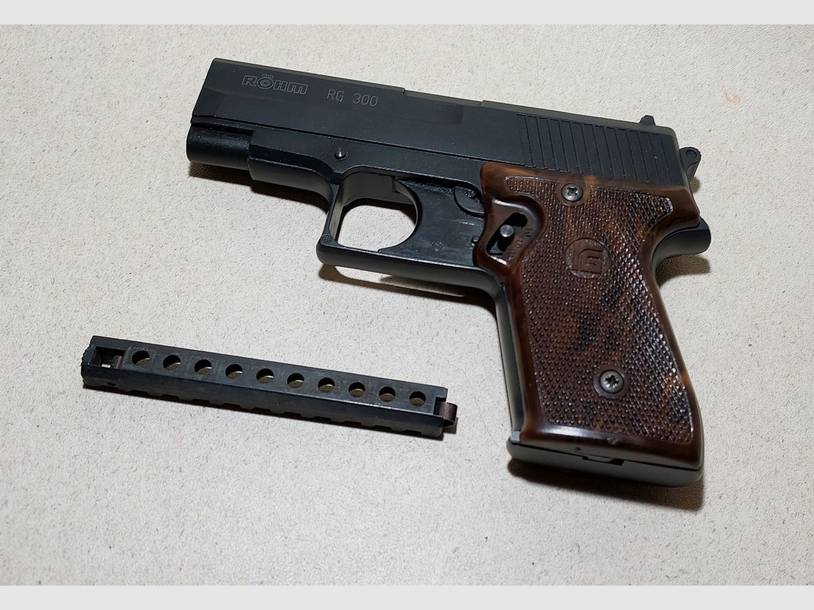 Röhm RG300 blank firing pistol cal. 6 mm