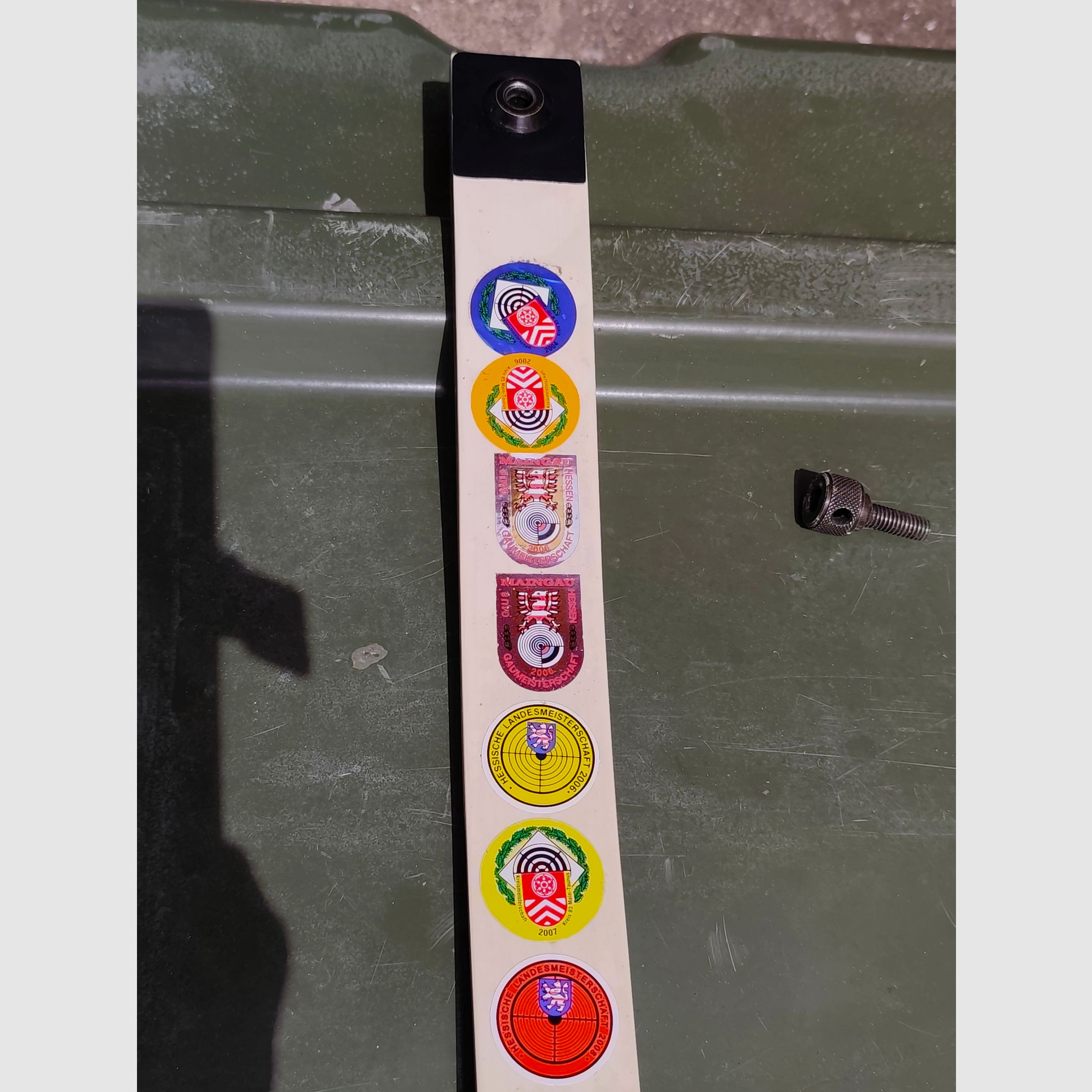 Samick recurve bow 68" / 28 lbs with extensive accessories and competition history