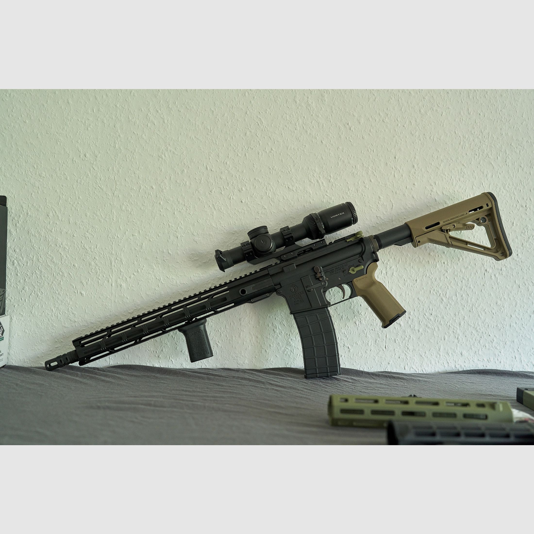 Tippmann Arms M4-22 LTE OD-Green .22 lr – ottime condizioni, circa 25 colpi, accessori Vortex/Hera/Magpul