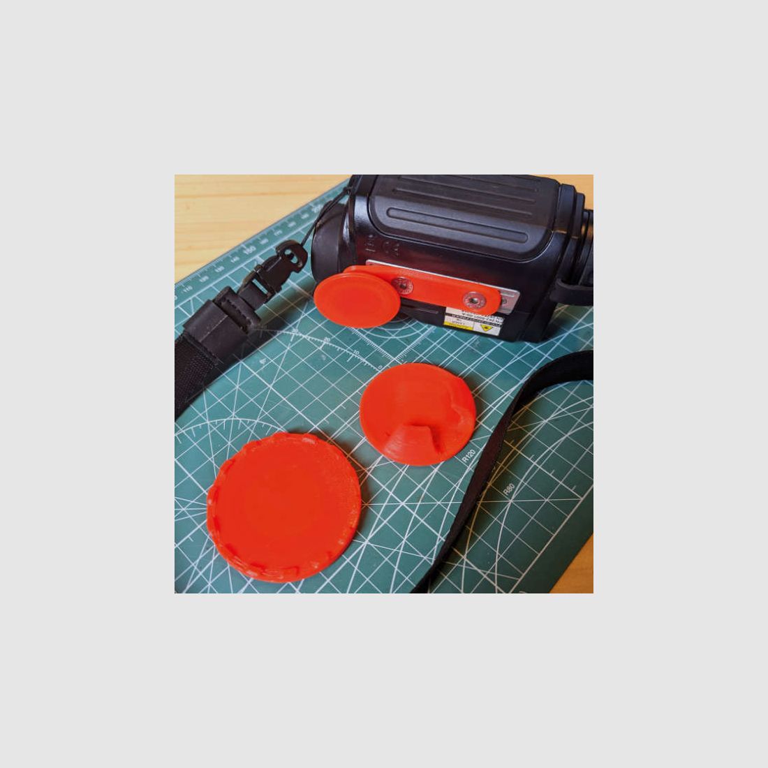 For Infiray FH25R/FL25R and identical - magnetic holder for attachment to clothing.