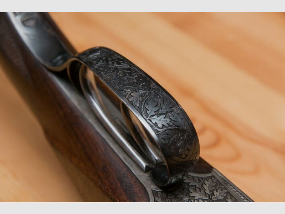 exklusive Jagdflinte side-by-side mit tiefgestochener Gravur Querflinte Doppelflinte