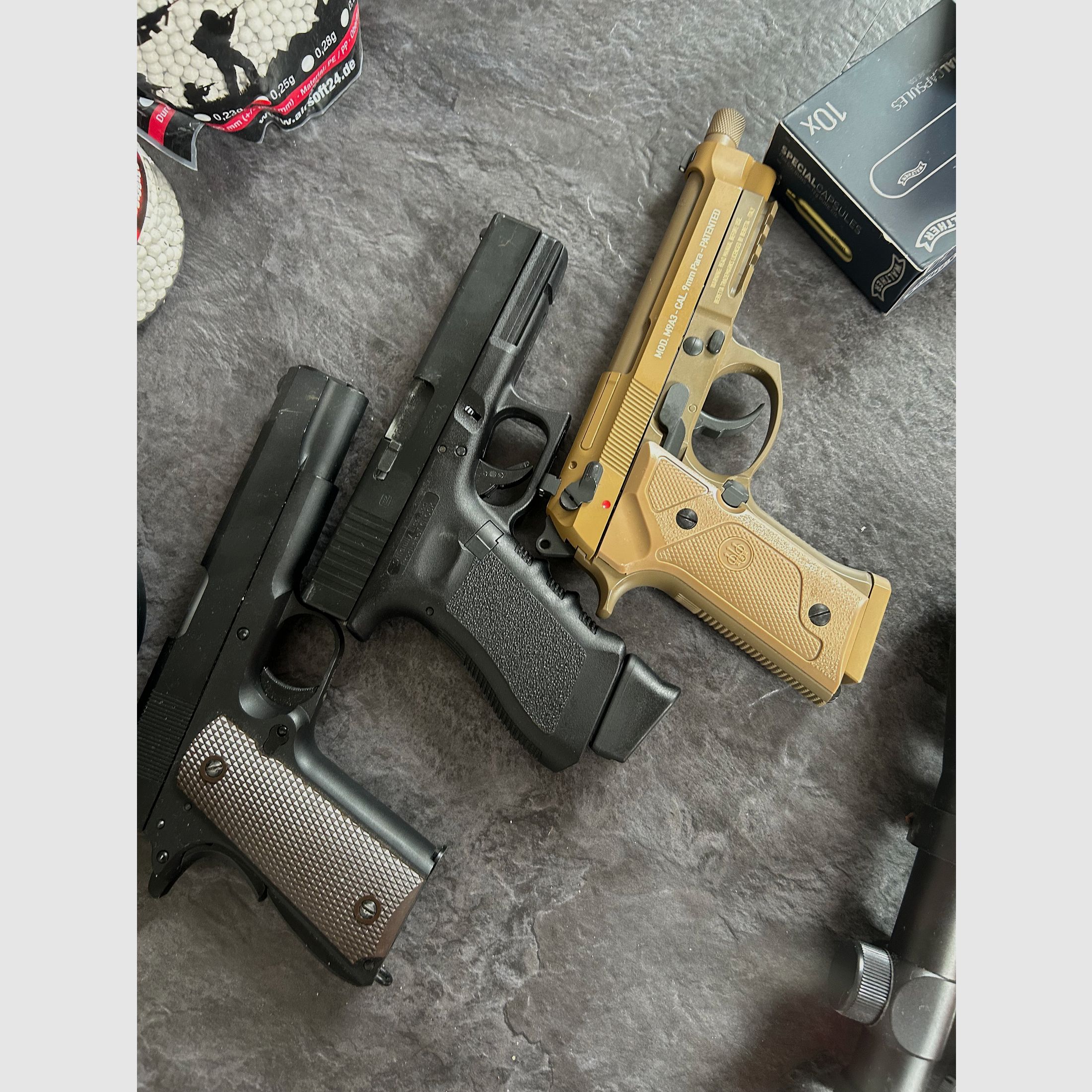 Airsoft Zubehör und pistolen