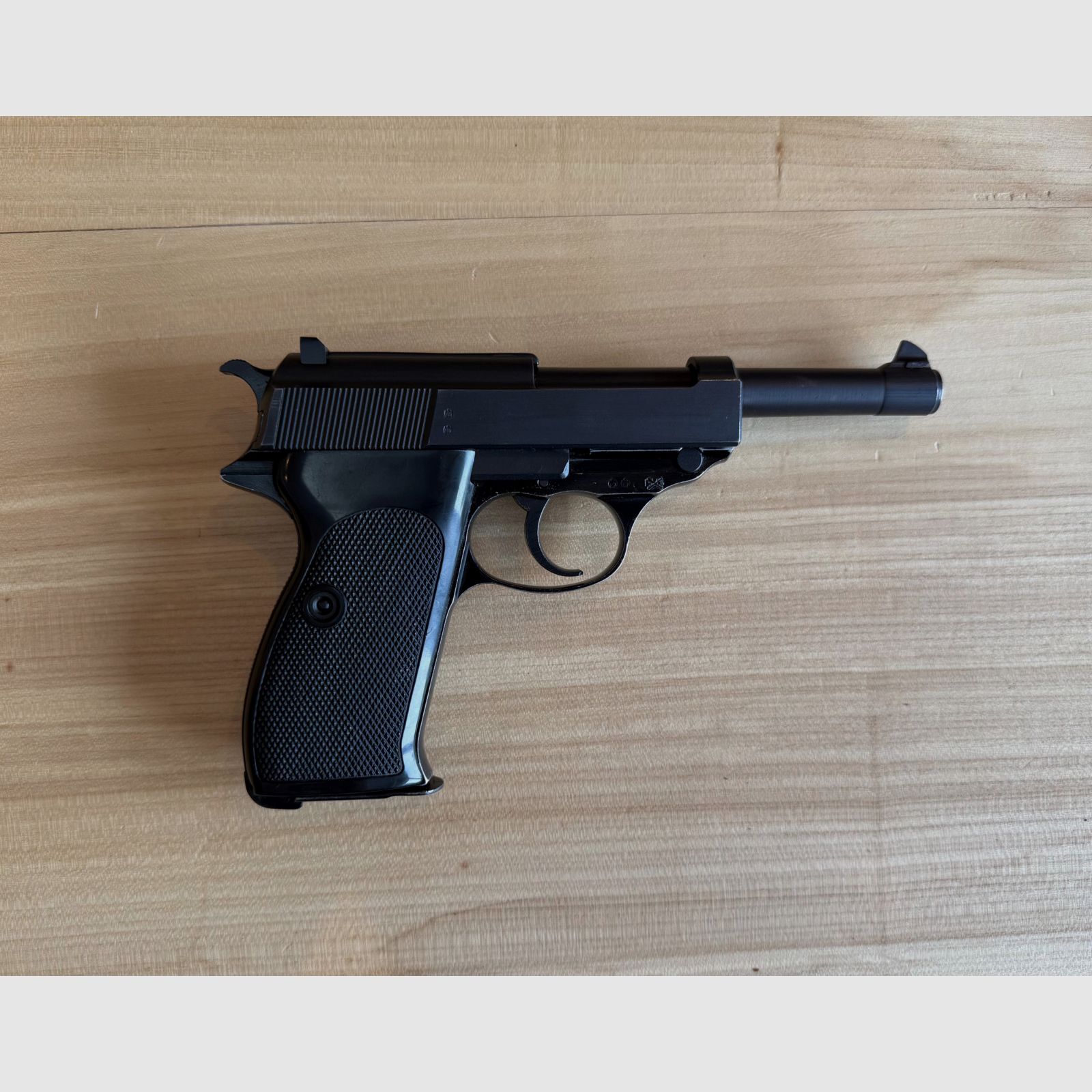 Walther P1 with interchangeable magazine cal. 9mm from January 1978