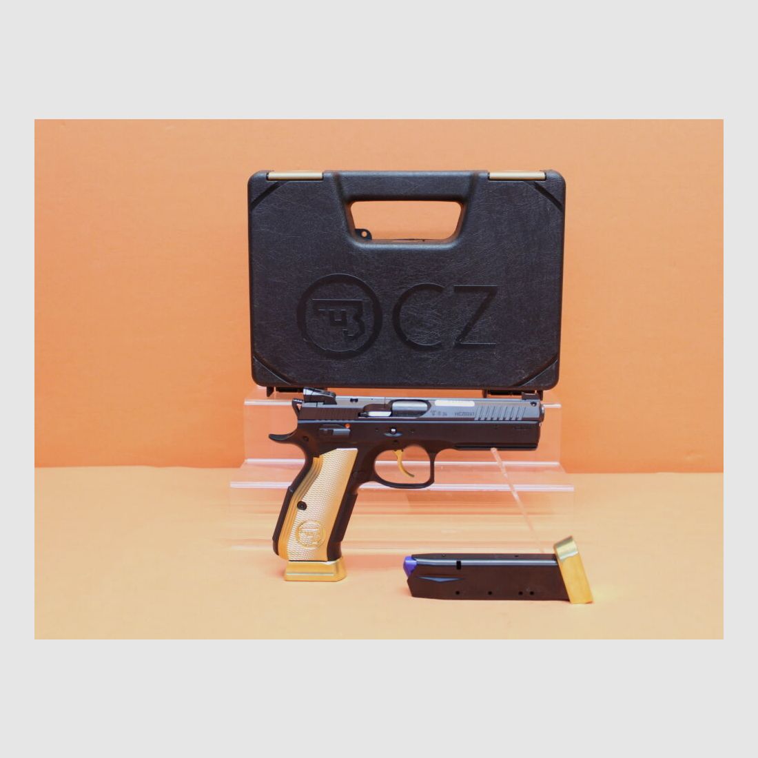 CZUB Ha.Pistolet 9mmLuger CZUB CZ SHADOW2 OR Optics Ready Golddigger 122mm Canon/ pour Red Dot Sight CZ75