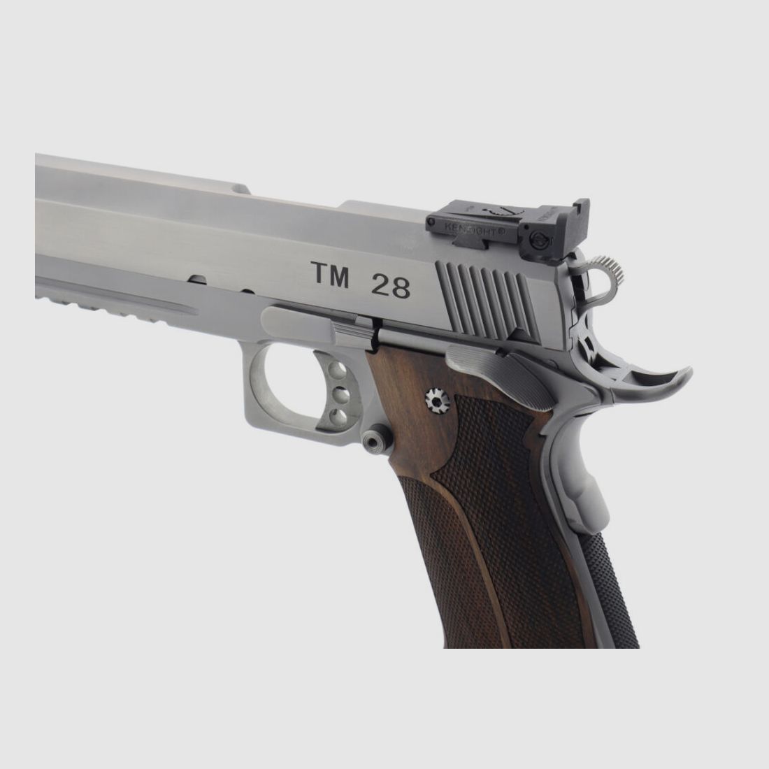 STP TM 28 6.0 con empuñadura Nill Match-German-Master y sistema intercambiable TM 6.0 9mm Luger y mira BOMAR
