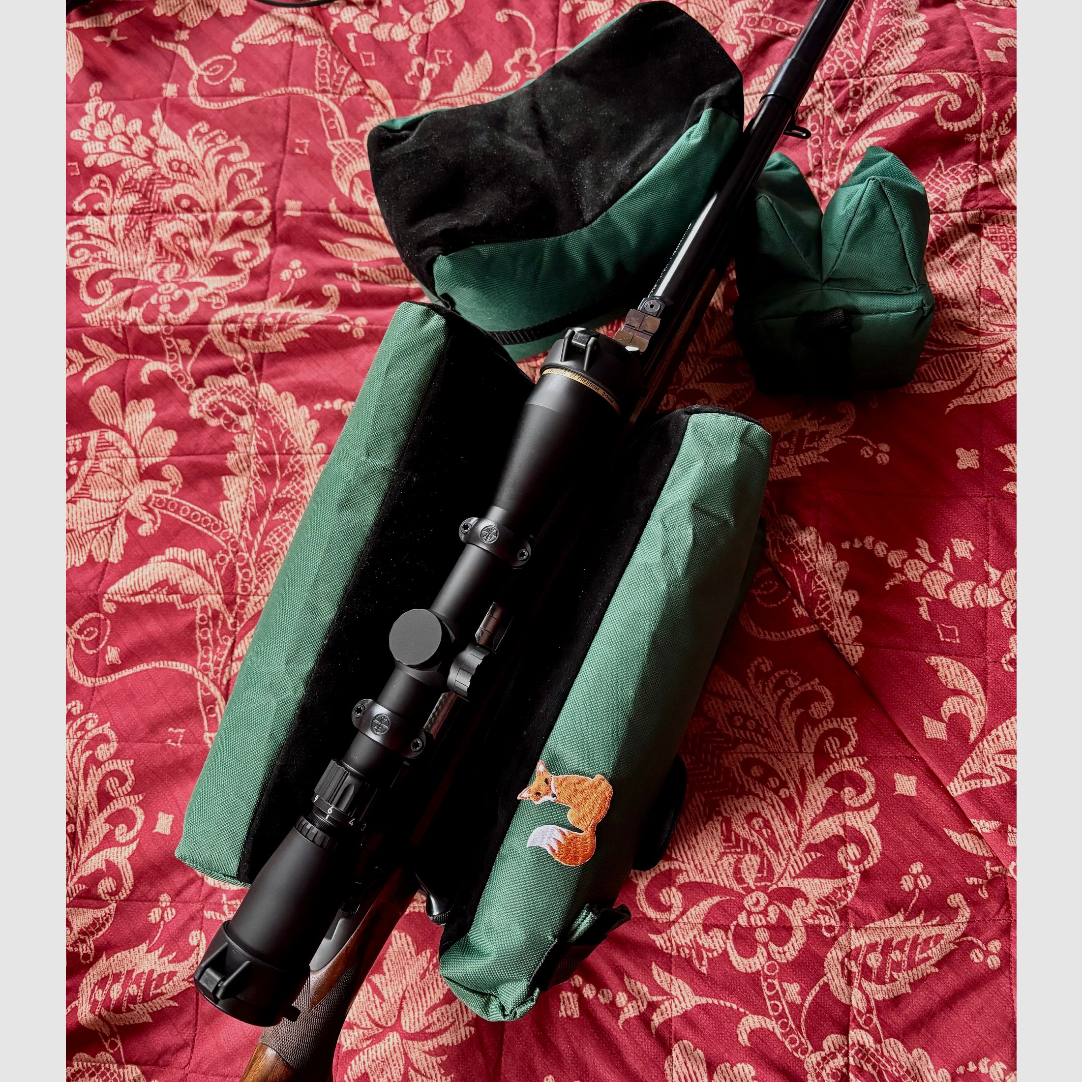 Shooting rest rifle supports three parts