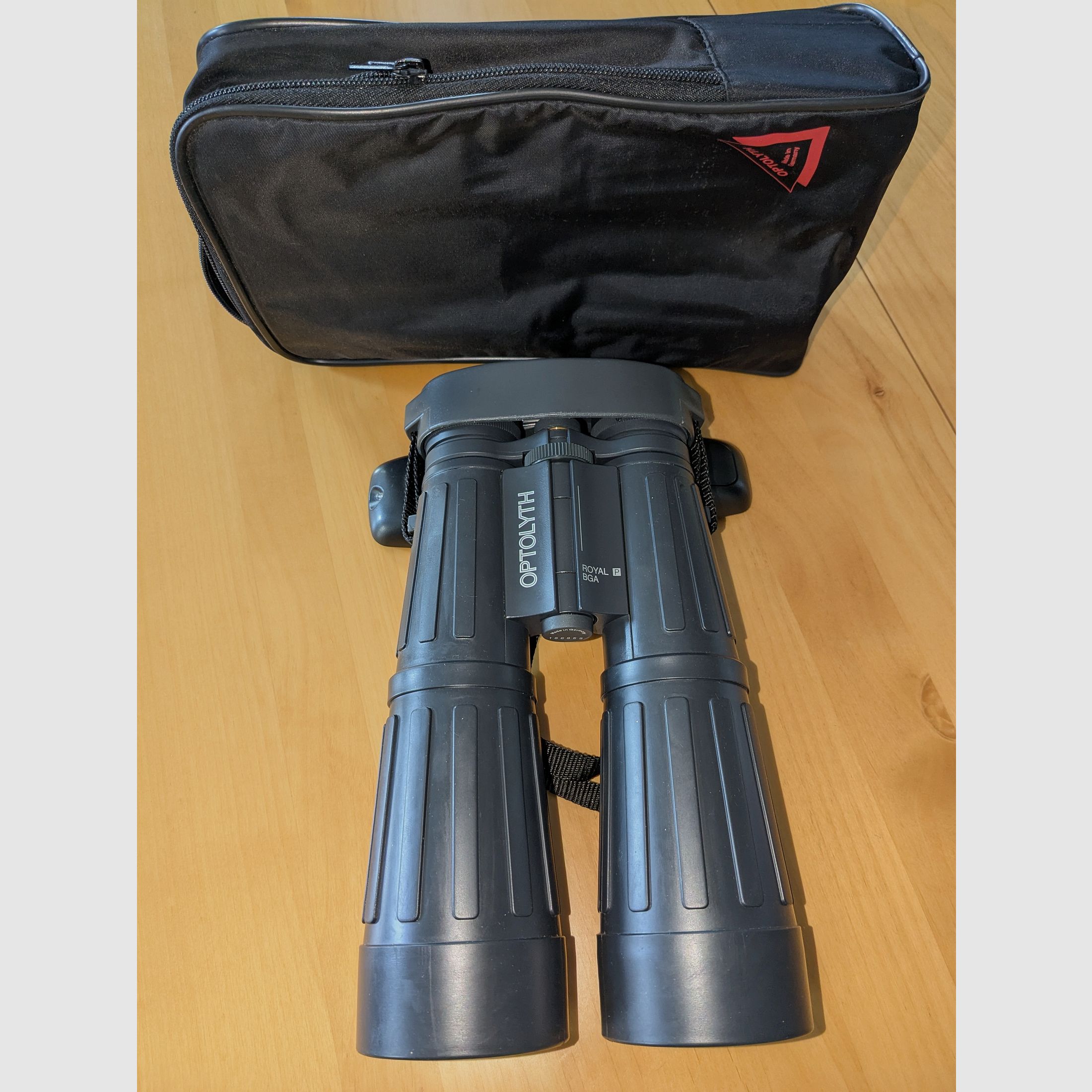 Lichtstarkes Fernglas Optolyth Royal 8x63 P BGA 