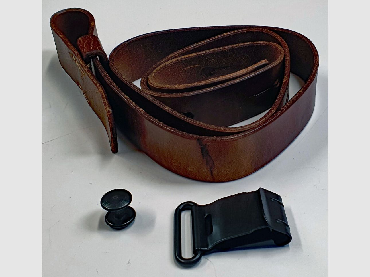 Schweiz Lederriemen für Schweizer Karabiner K31 und K11 Neuwertig/Lagerware/Depotware aus Kriegsreserve