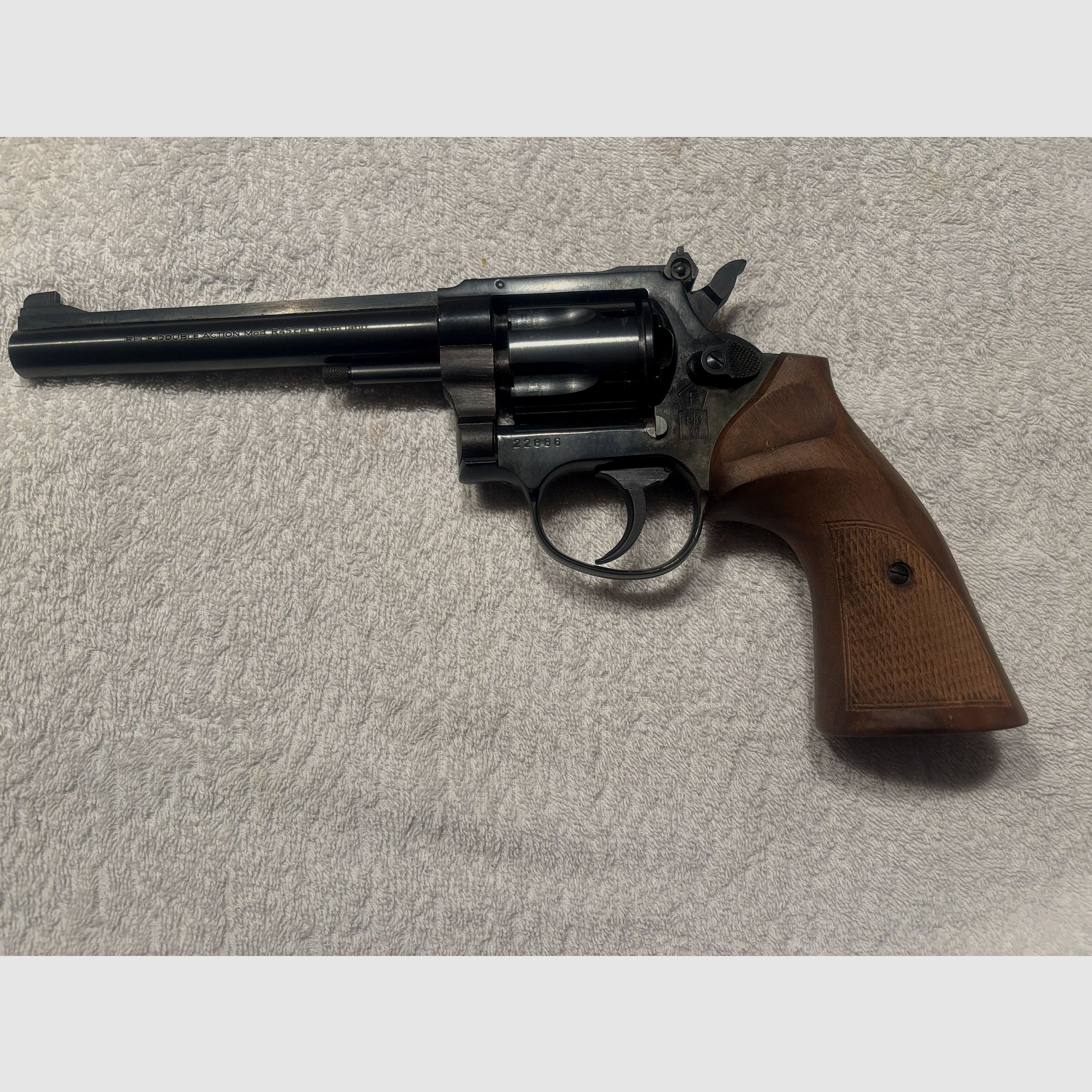 Reck revolver model R45 – 4 mm long – PTB 40 (square) with F in the house