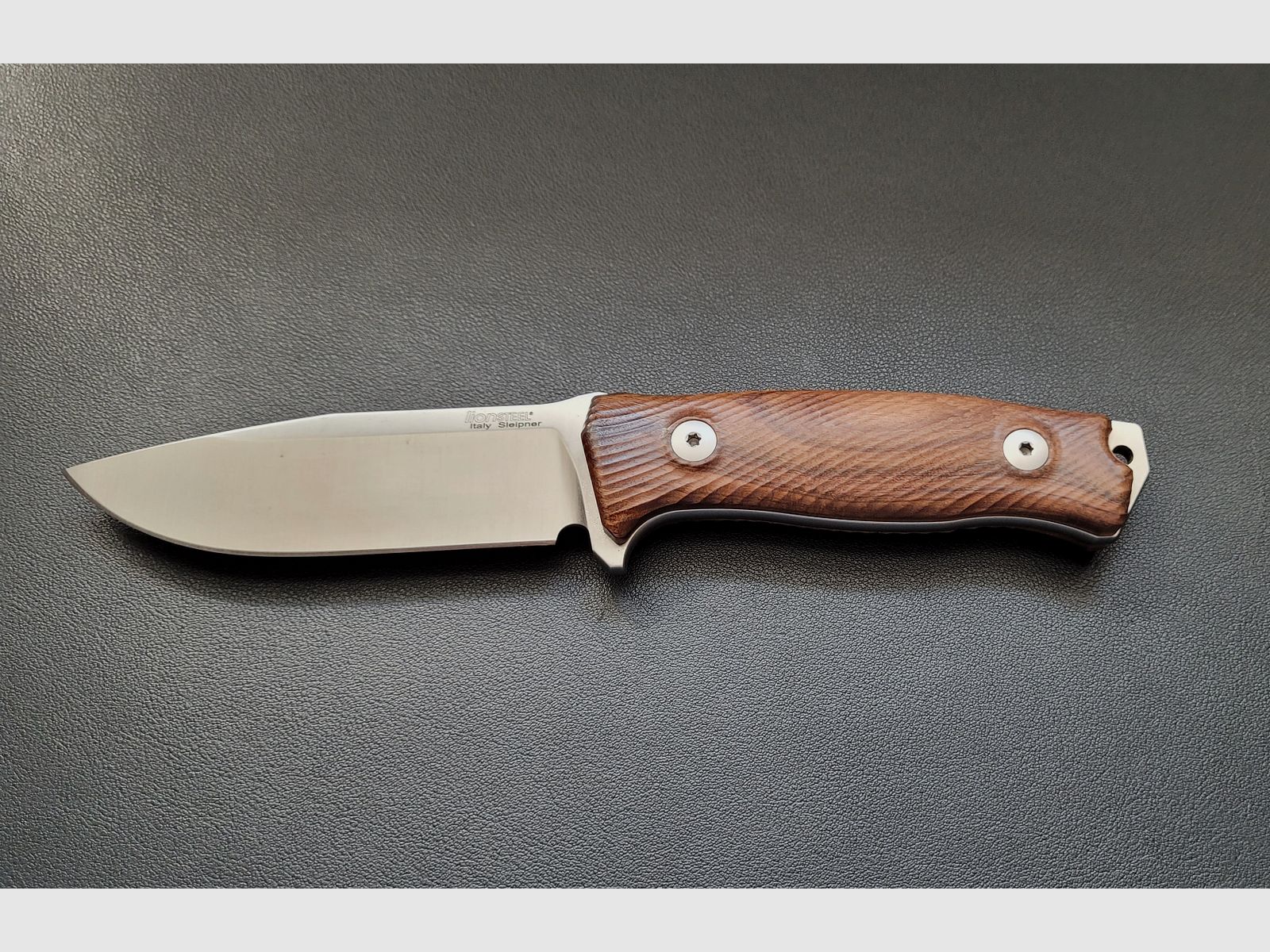 Lionsteel M5 Santoswood – neuwertig 