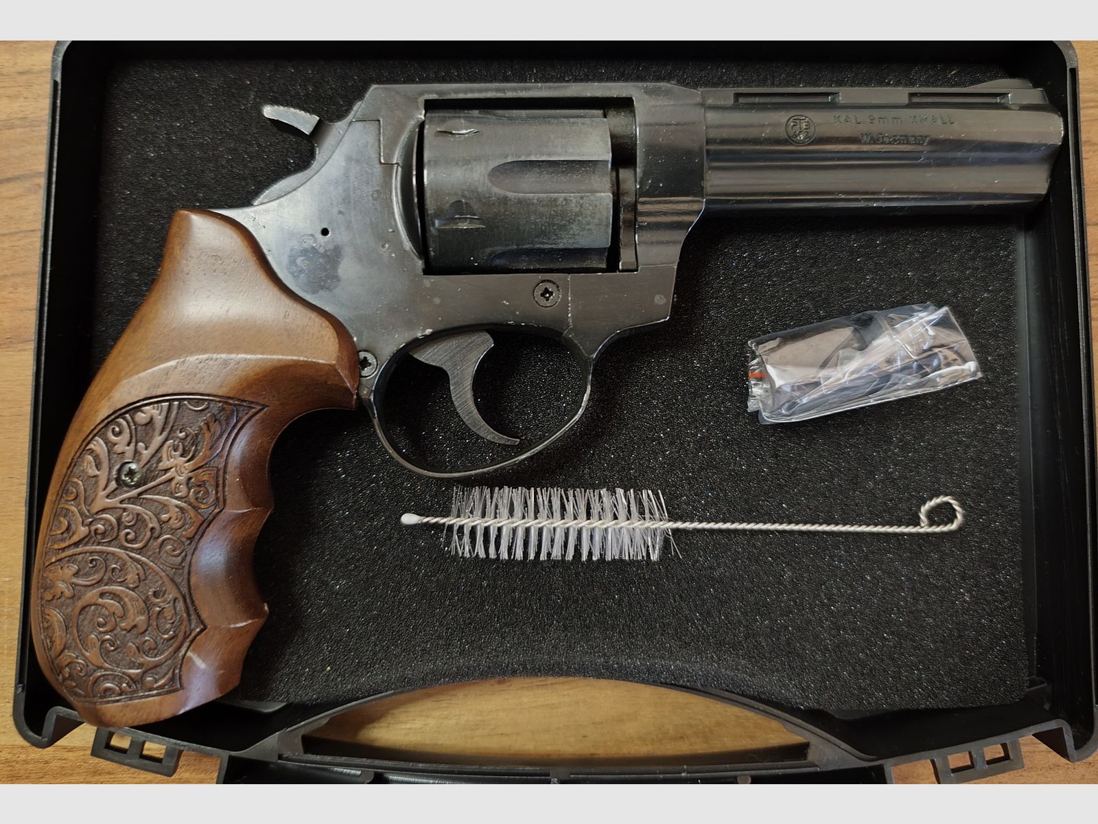 Röhm RG 99 nera vecchia PTB 452 del 1994 + munizioni ed effetti pirotecnici