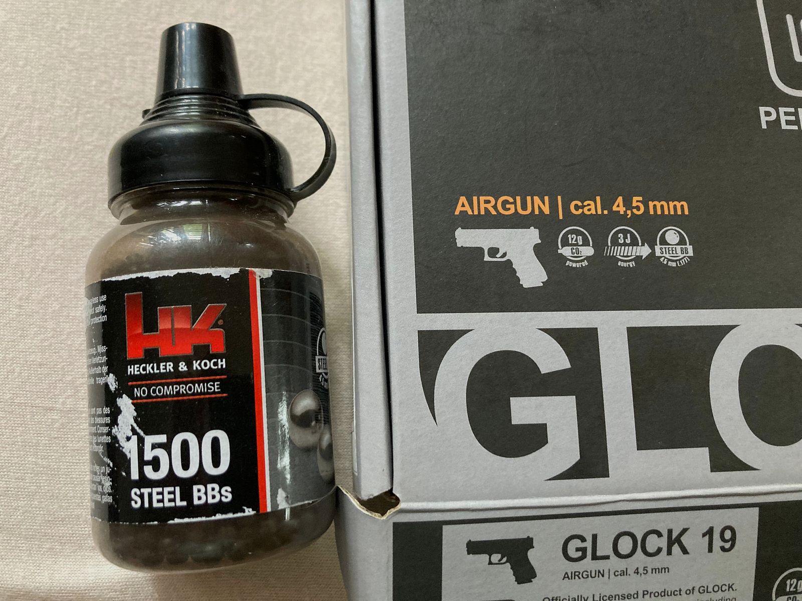 Glock 19 Airgun  NEU