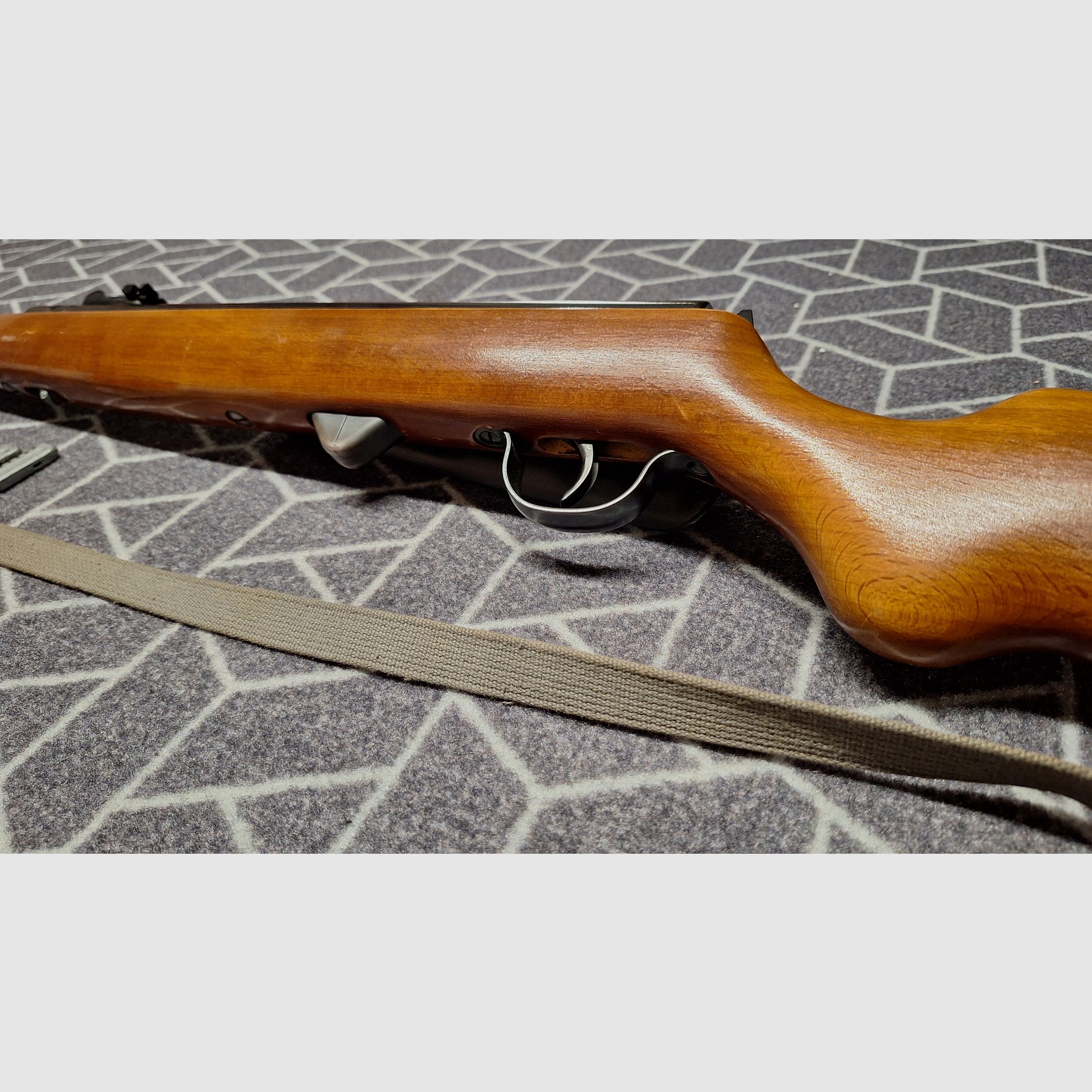 ¡Haenel Suhl 310 DDR-GST carabina de aire comprimido con 2 cargadores!