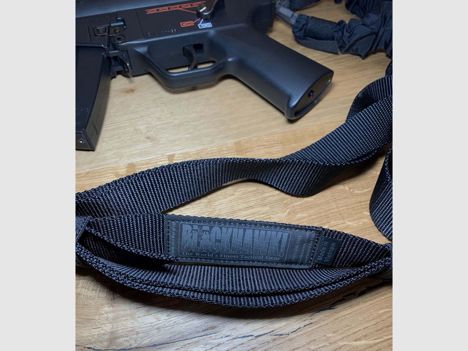 Tokyo Marui Heckler & Koch MP5K A4 Kurz AEG Softairpistole, image 3 sur 10