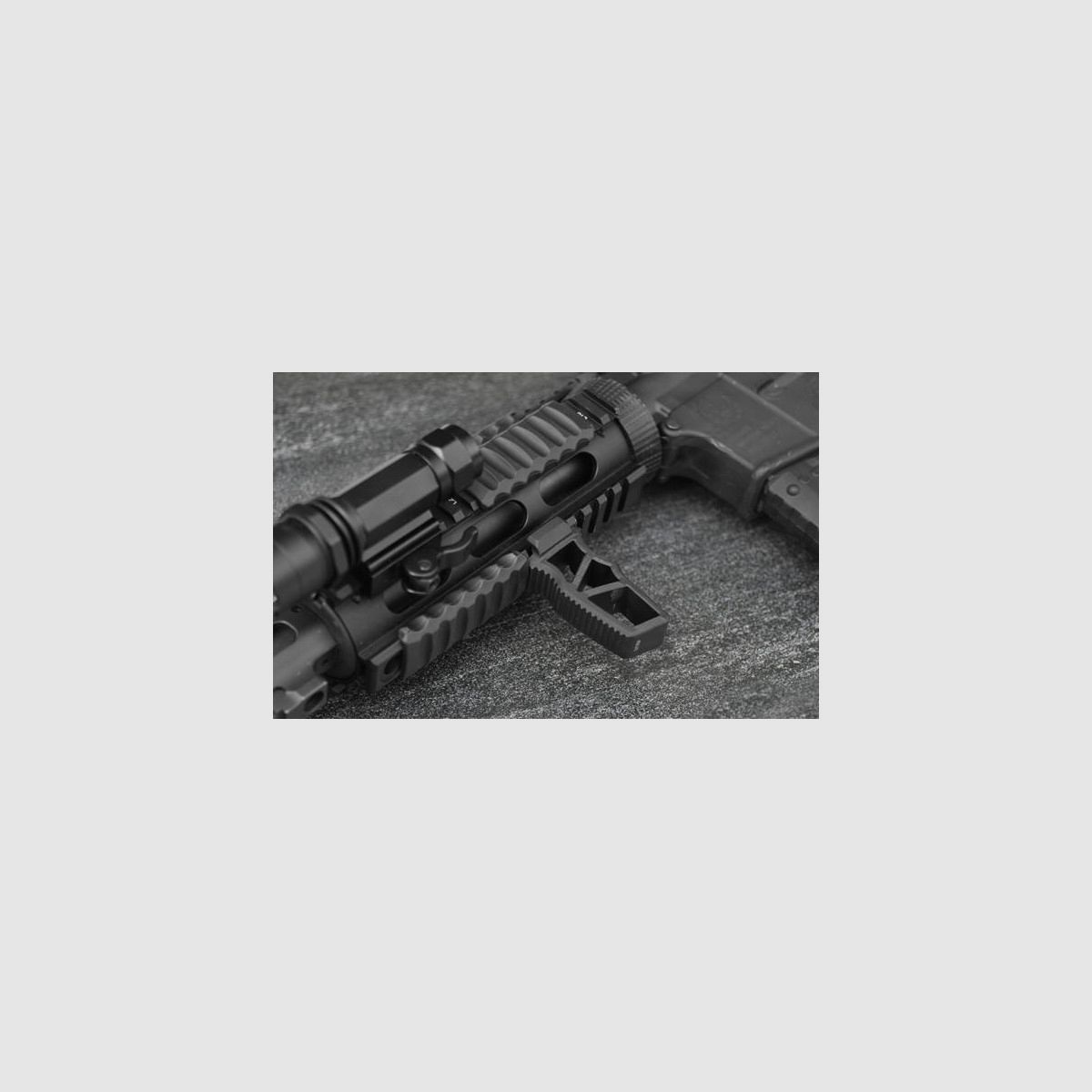 UTG Leapers – Super Slim Picatinny Foregrip – MT-FGP01X, image 4 of 5