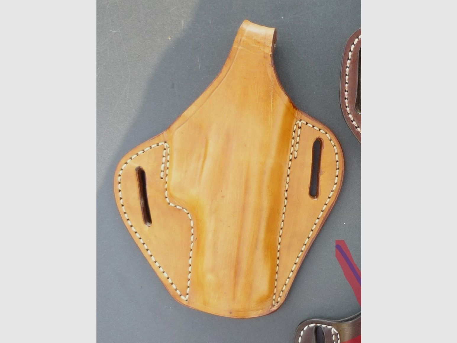 HKDesign Holster Art. Nr. 015, Beveiligingspannenkoekholster voor SIG P220 - Rechtshandig-