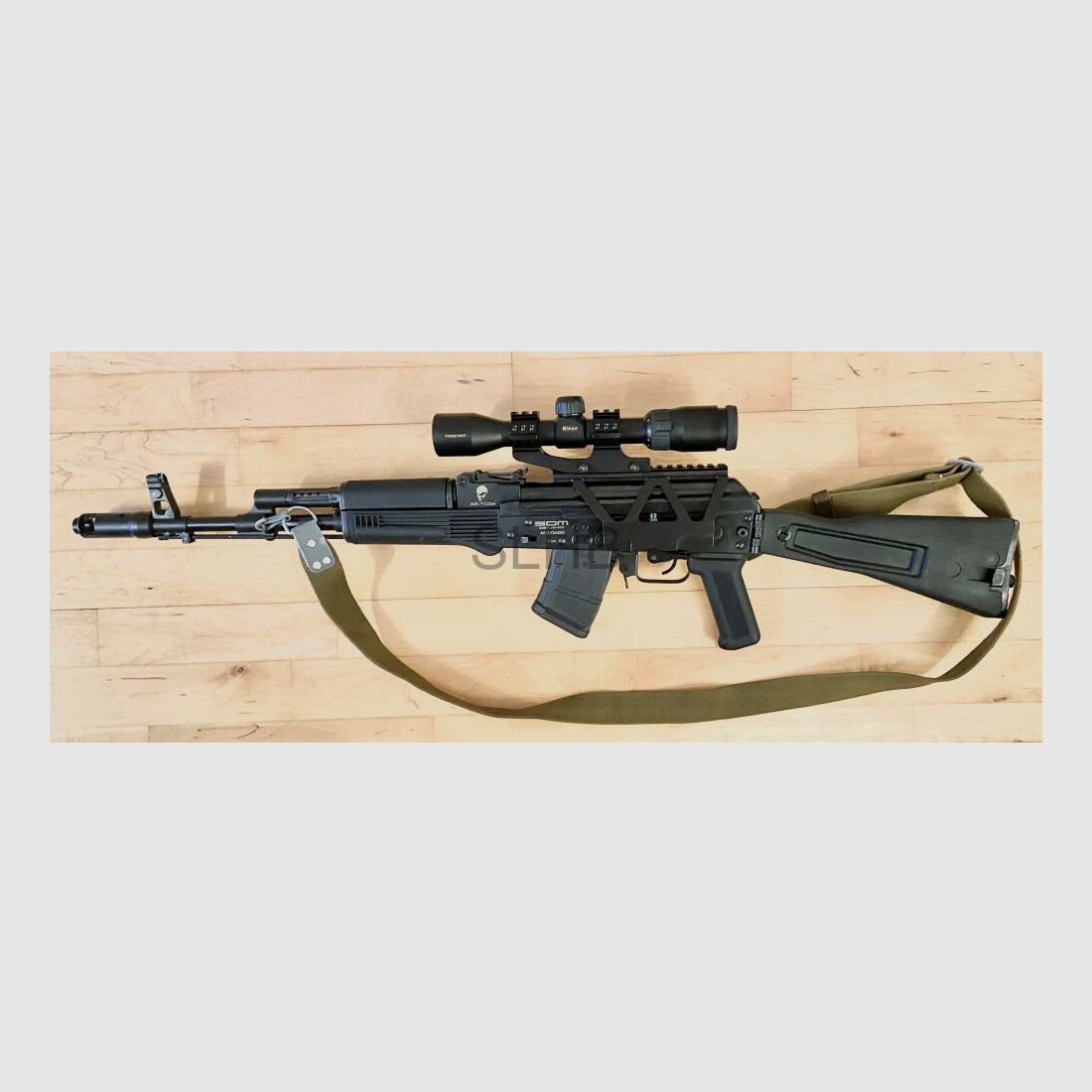 SDM	 AK103