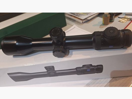 Zeiss Victory V8 2,8-20x56
