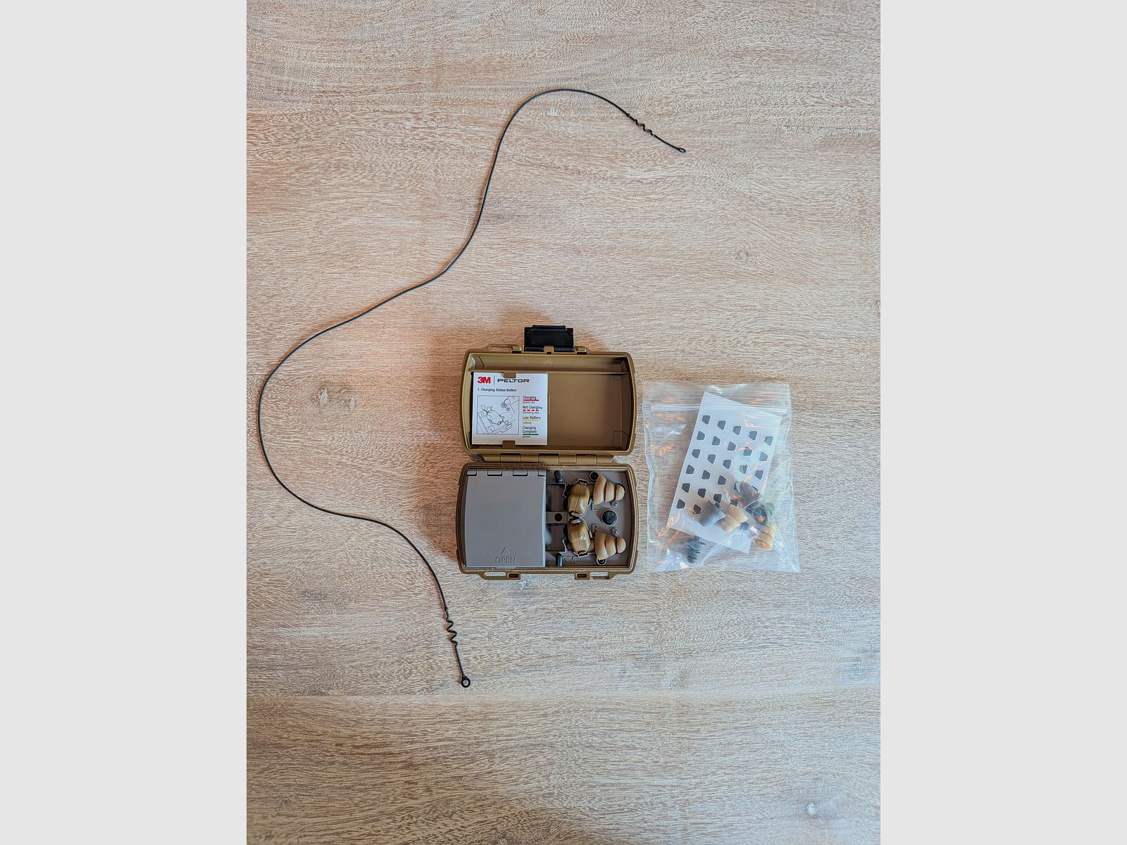 3M™ PELTOR™ elektroniczne zatyczki do uszu, brązowe, TEP-300 EU CY