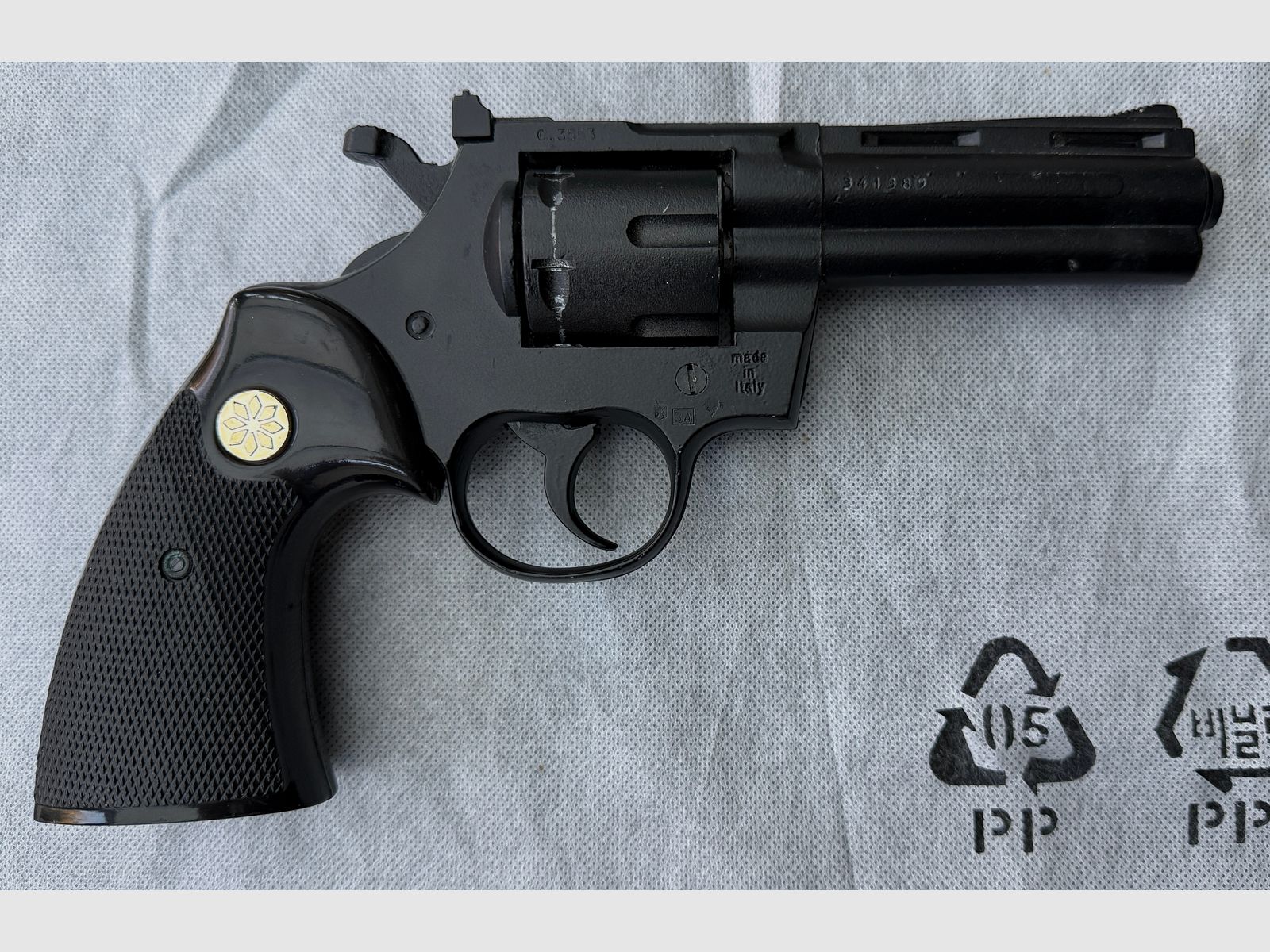 UMAREX model Python. Caliber 9 mm blank (.380 blank). Black